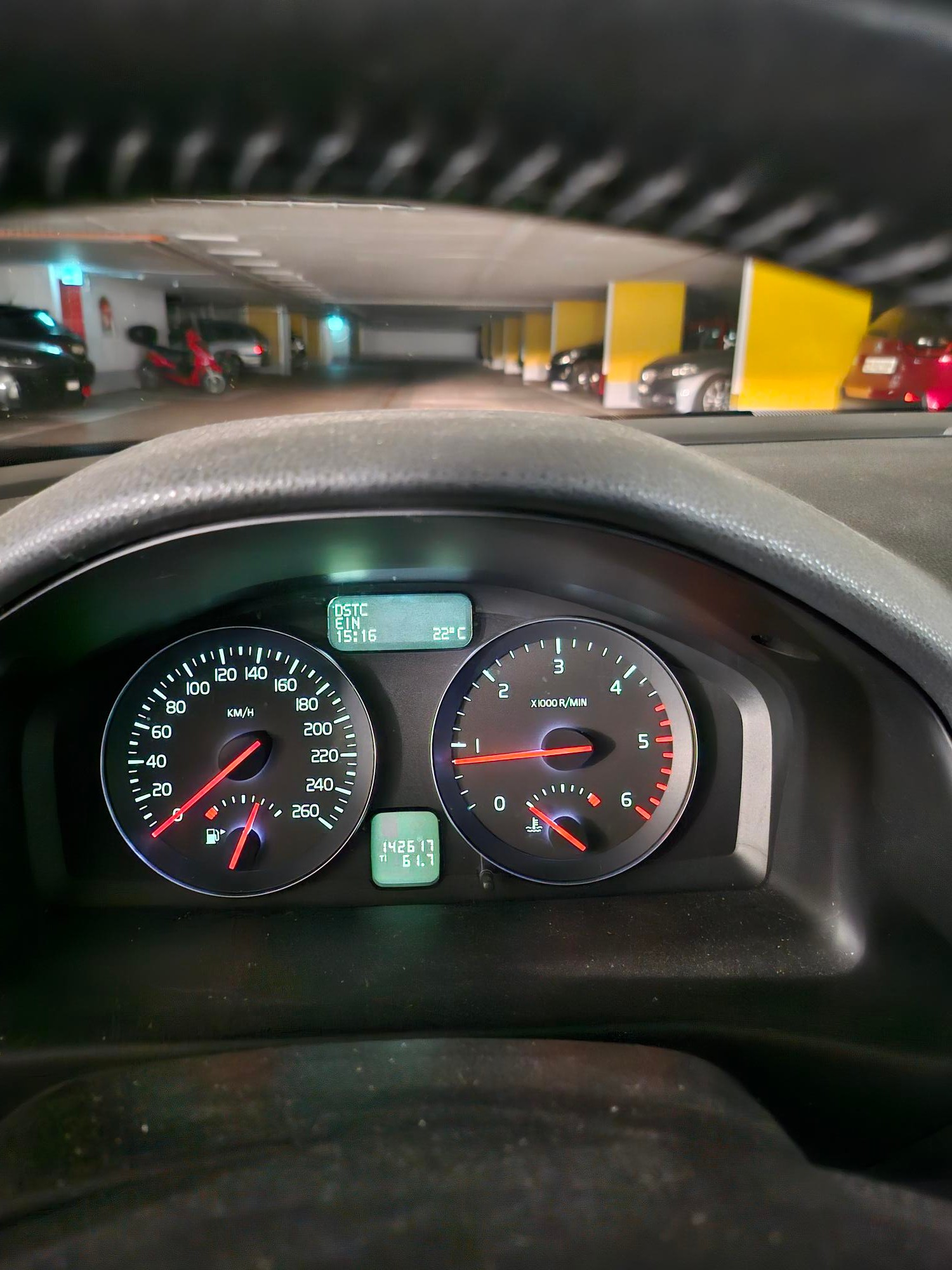 VOLVO 1,6D Drive S/S Kinetic-image-3