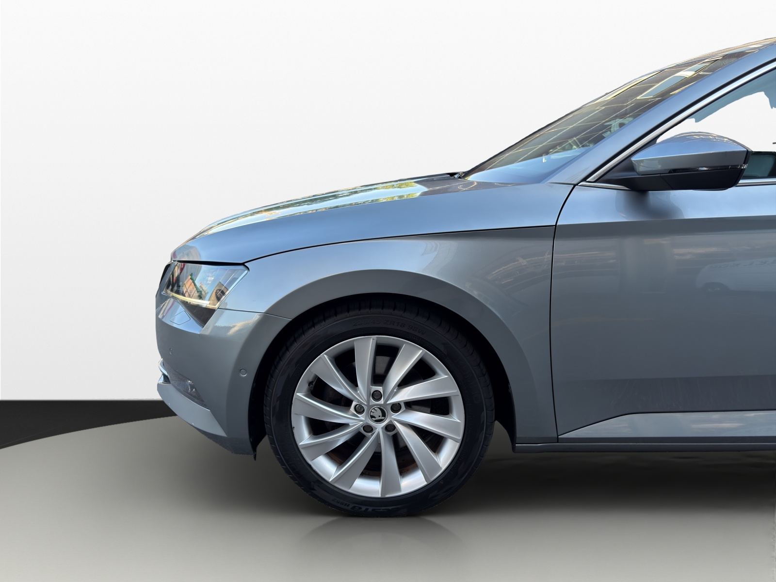 SKODA Superb Combi 2.0 TDi Style 4x4 DSG-image-20