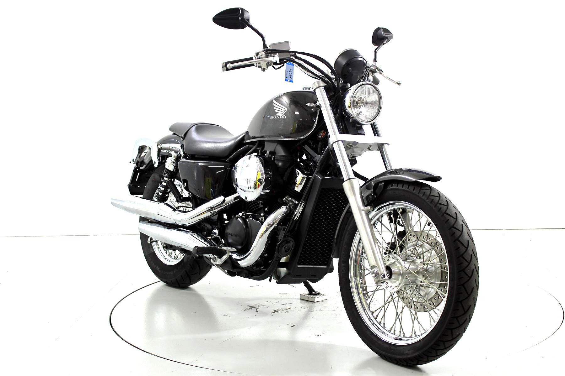 HONDA VT 750S ABS-showroom-element-1