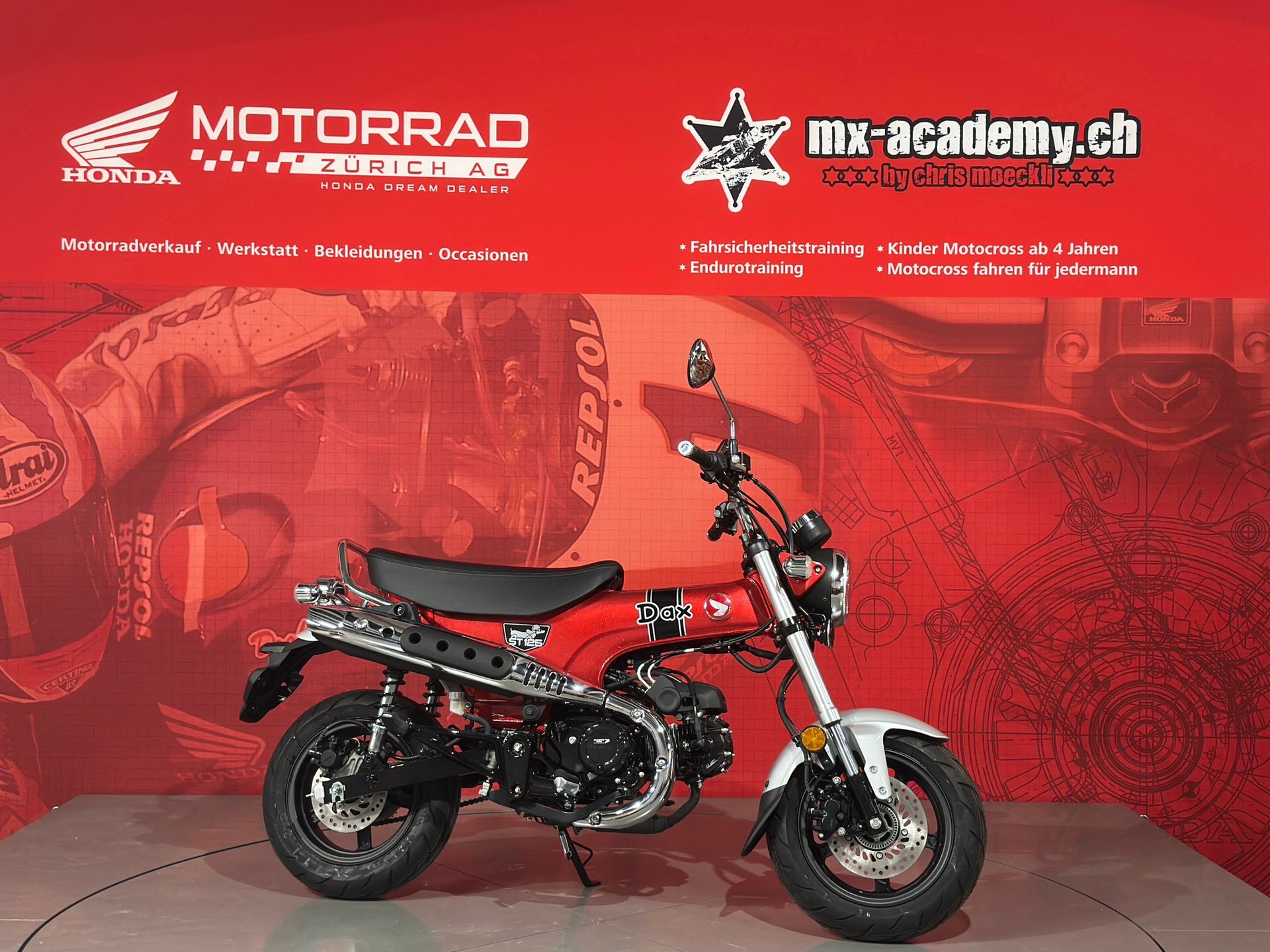 HONDA ***ST 125 Dax***Rot***Vorführmodell