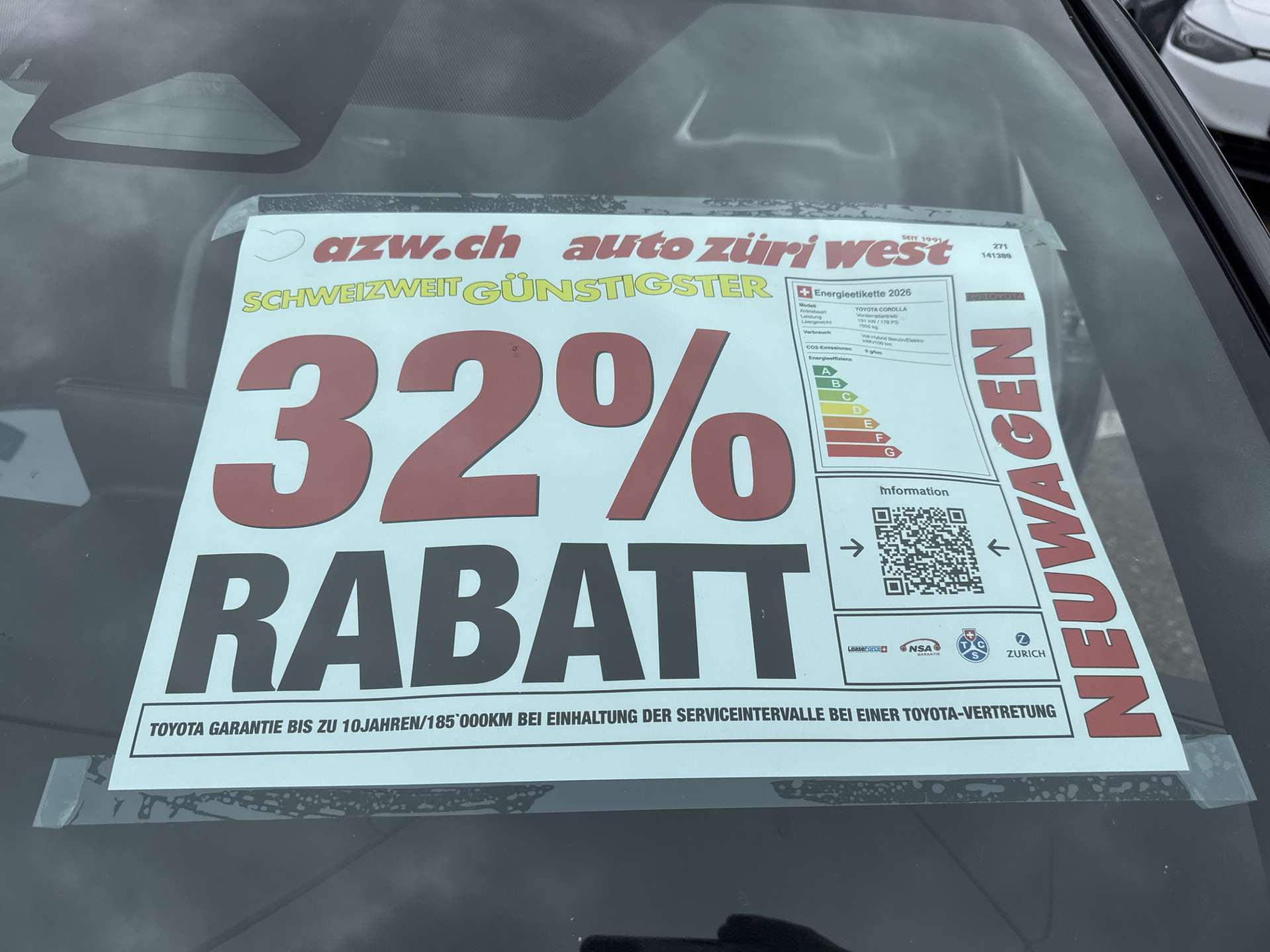 TOYOTA Corolla Touring Sports 2.0 HSD GR Sport e-CVT Automat-image-3