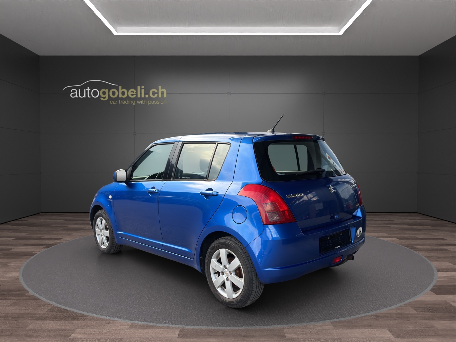 SUZUKI Swift 1.3i 16V GL Top 4x4-image-1