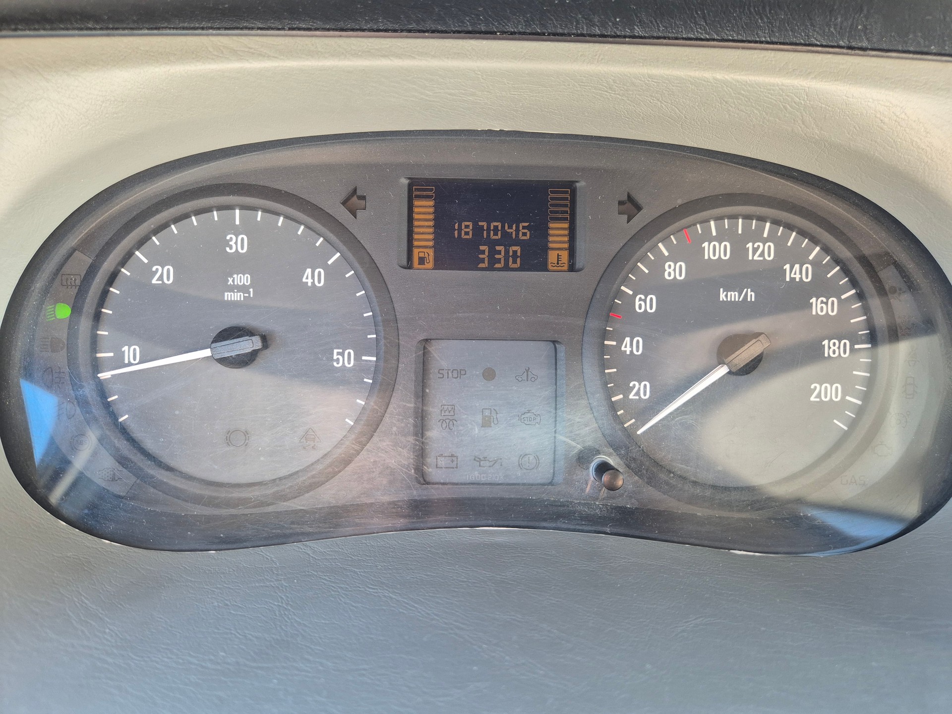 OPEL 2.5 CDTI 146-image-8