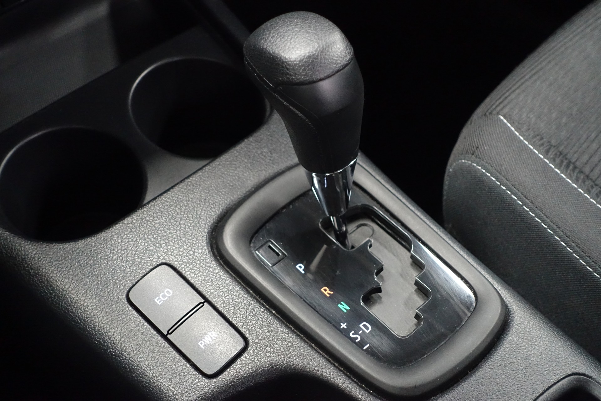 TOYOTA Hilux Extra Cab.-Pick-up 2.4 D-4D 150 Comfort-image-29