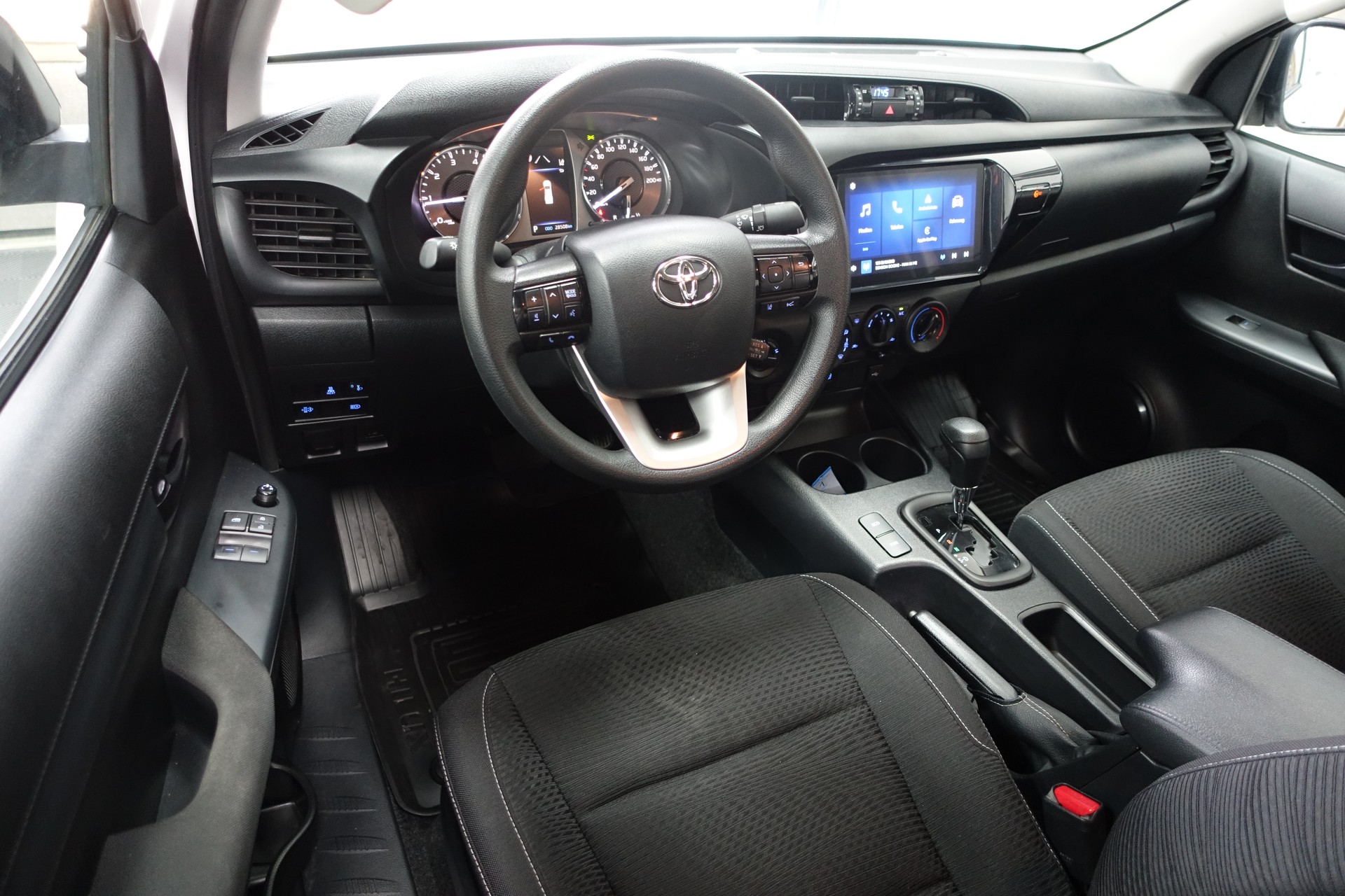 TOYOTA Hilux Extra Cab.-Pick-up 2.4 D-4D 150 Comfort-image-13