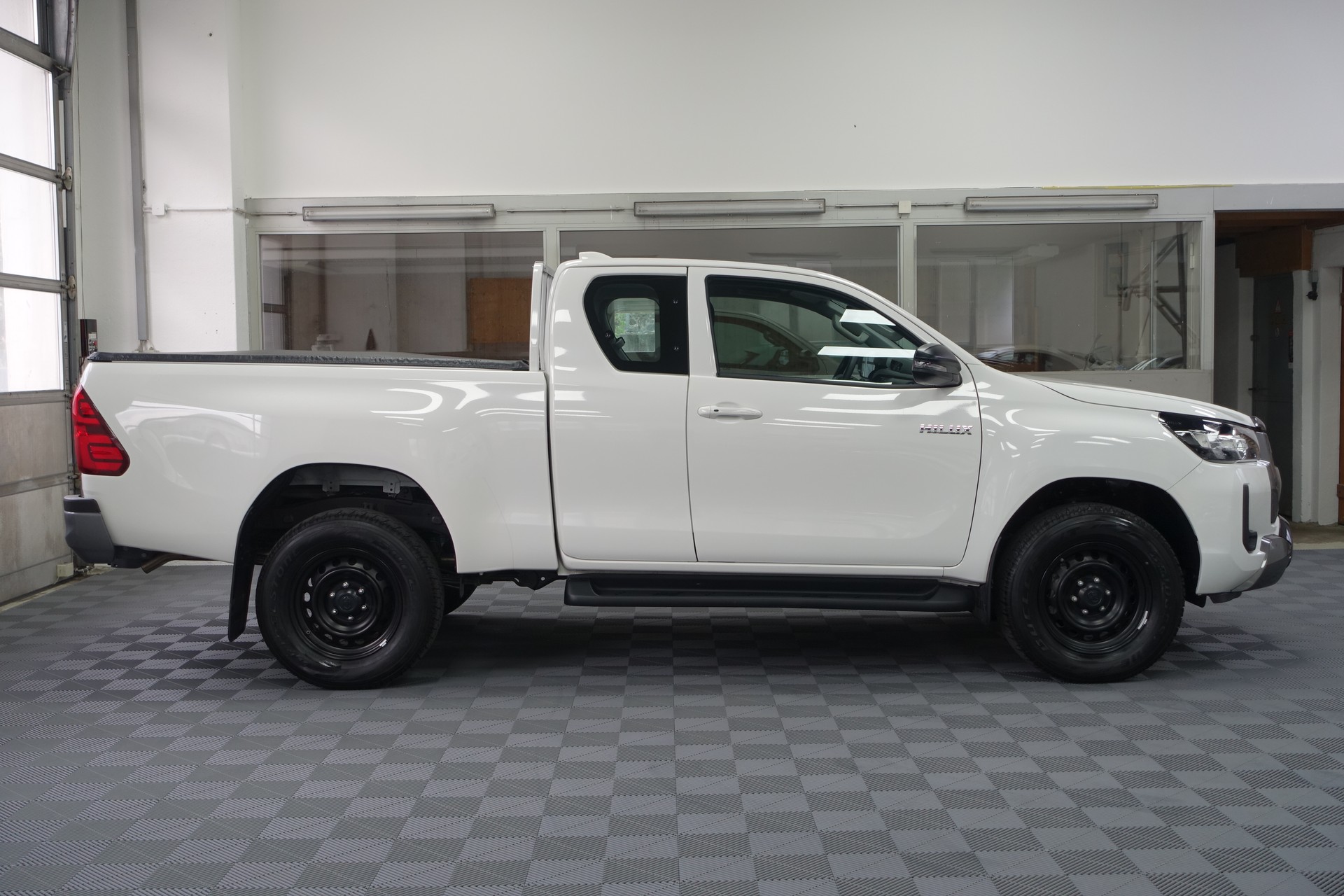 TOYOTA Hilux Extra Cab.-Pick-up 2.4 D-4D 150 Comfort-image-4