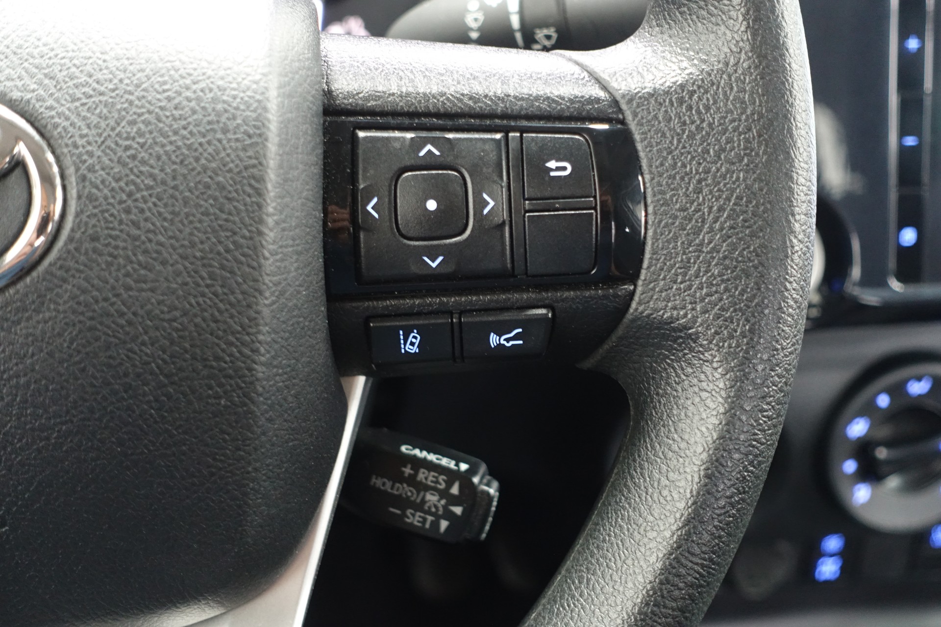 TOYOTA Hilux Extra Cab.-Pick-up 2.4 D-4D 150 Comfort-image-26