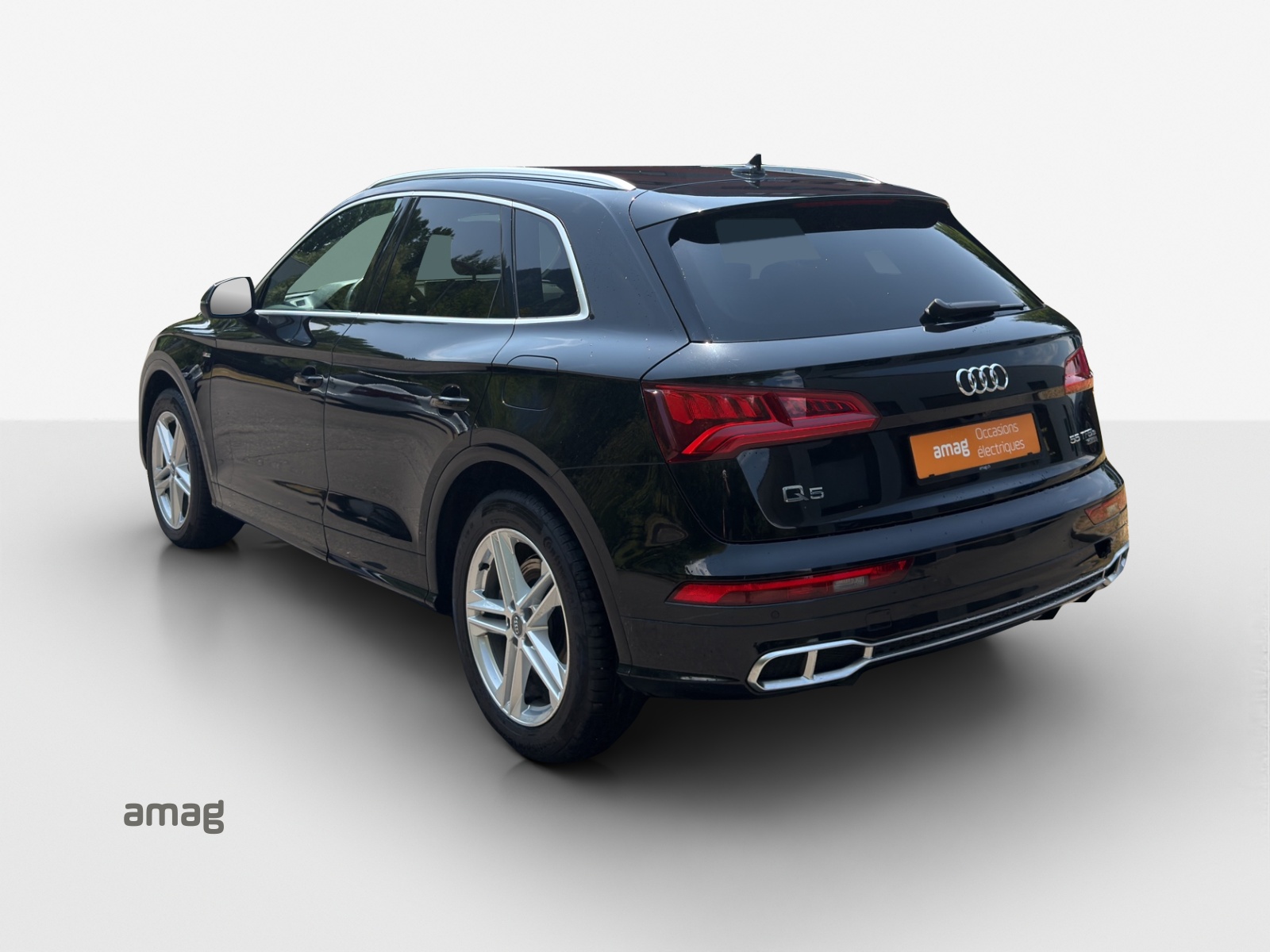 AUDI Q5 55 TFSI e sport quattro-image-2