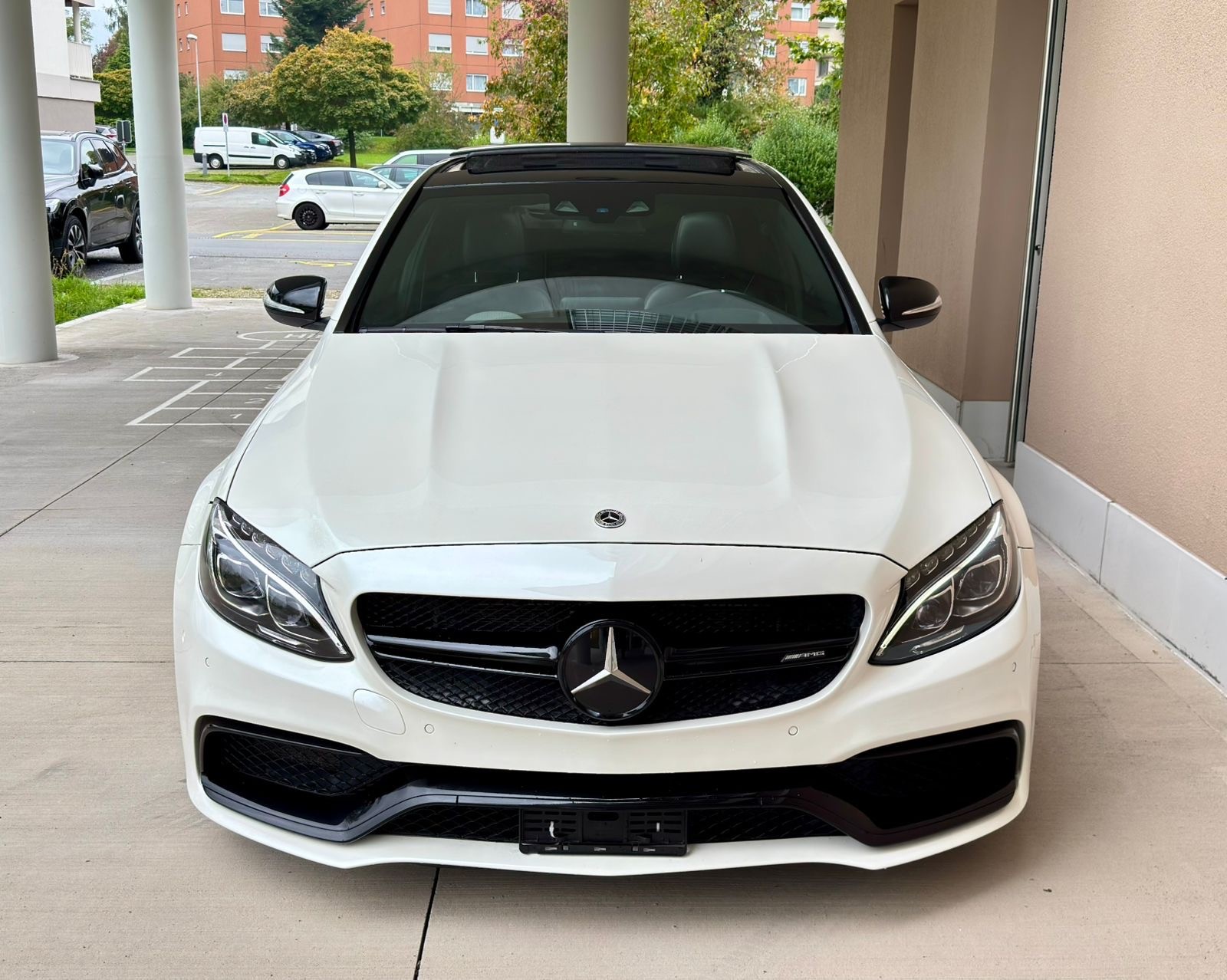 MERCEDES-BENZ C 63 AMG Speedshift-image-1