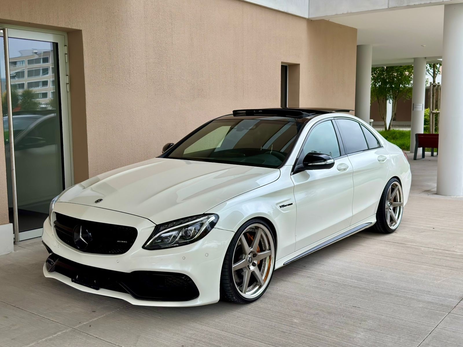 MERCEDES-BENZ C 63 AMG Speedshift
