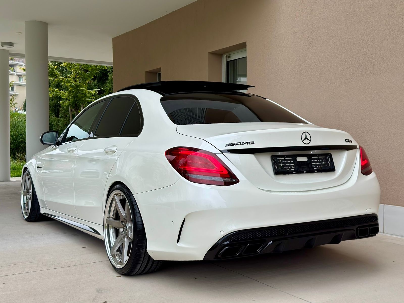 MERCEDES-BENZ C 63 AMG Speedshift-image-3