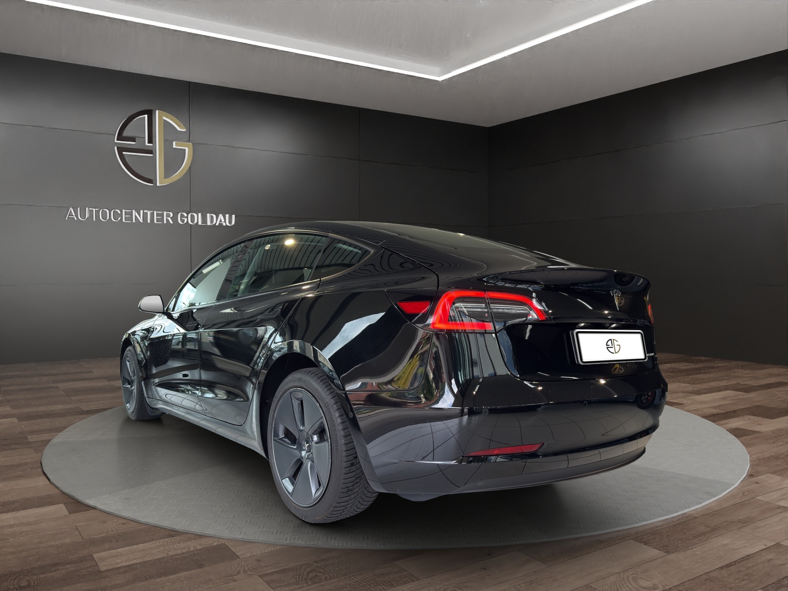 TESLA Model 3 Long Range Dual Motor AWD-image-1