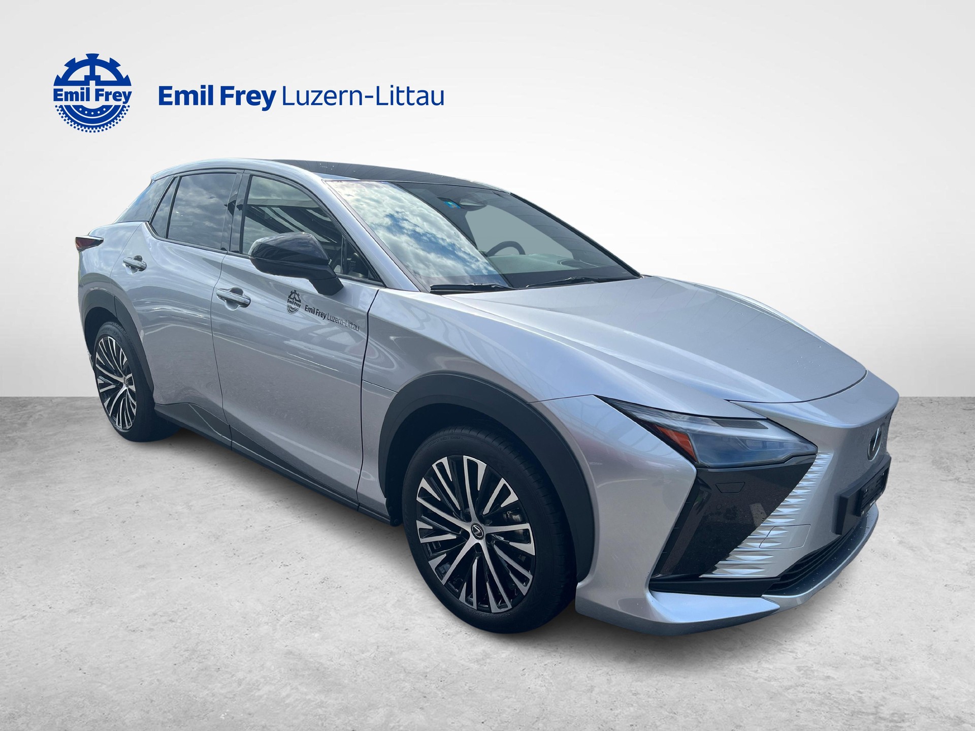LEXUS RZ 450e Comfort-image-6