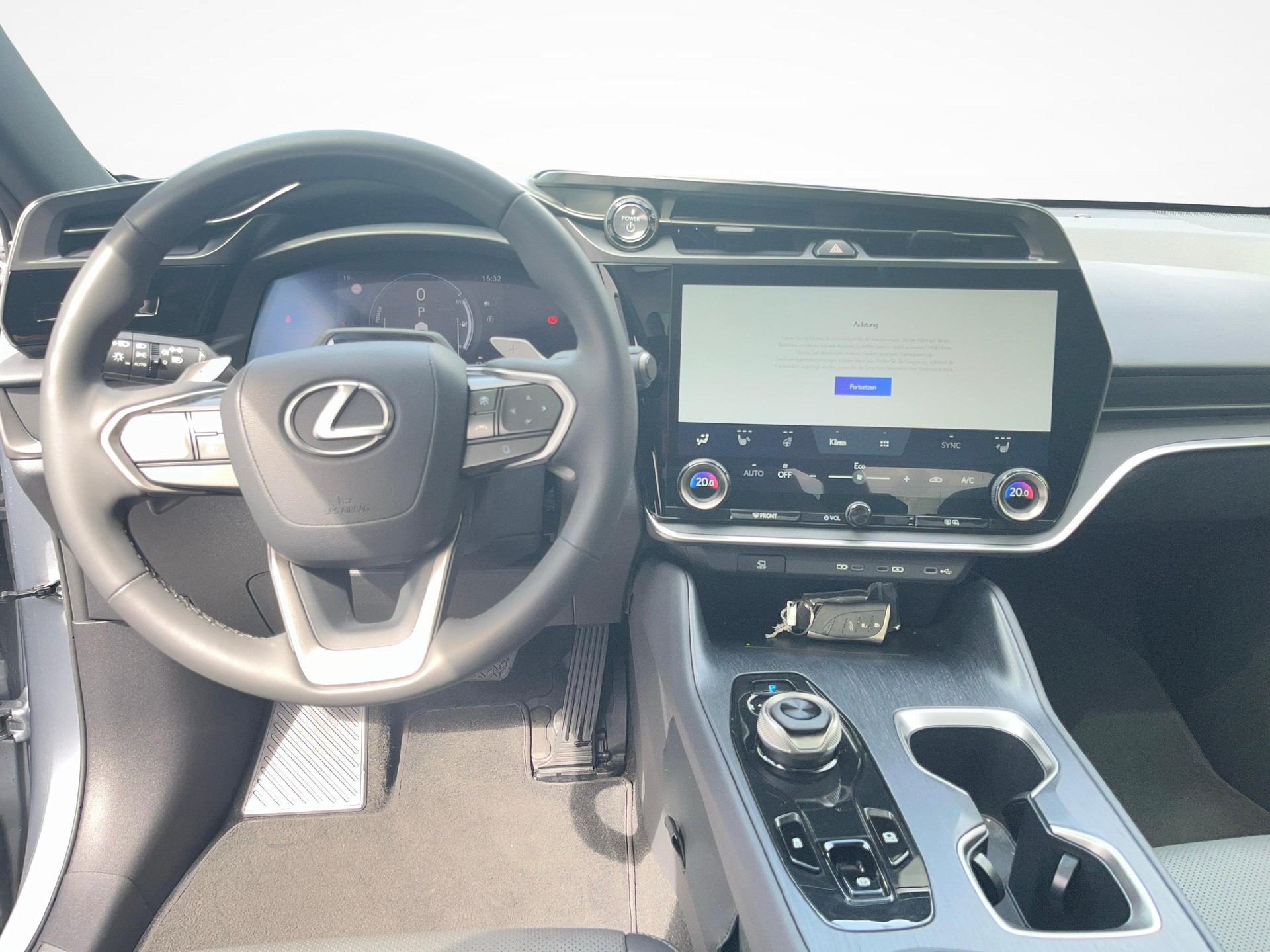LEXUS RZ 450e Comfort-image-8