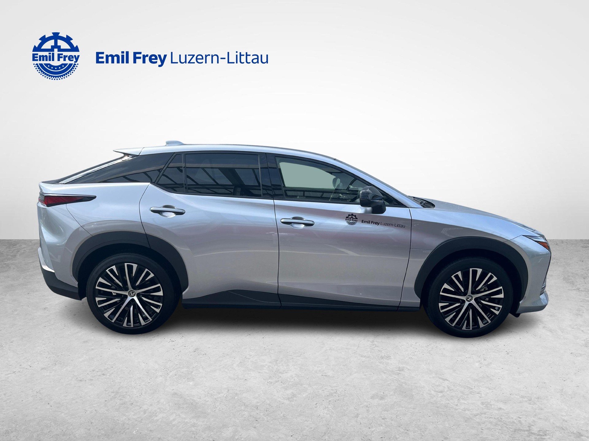 LEXUS RZ 450e Comfort-image-5