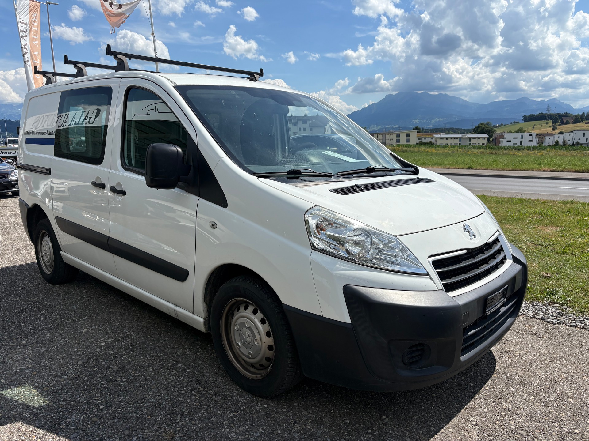 PEUGEOT Expert 2.0 HDi 229 L1H1-image-2
