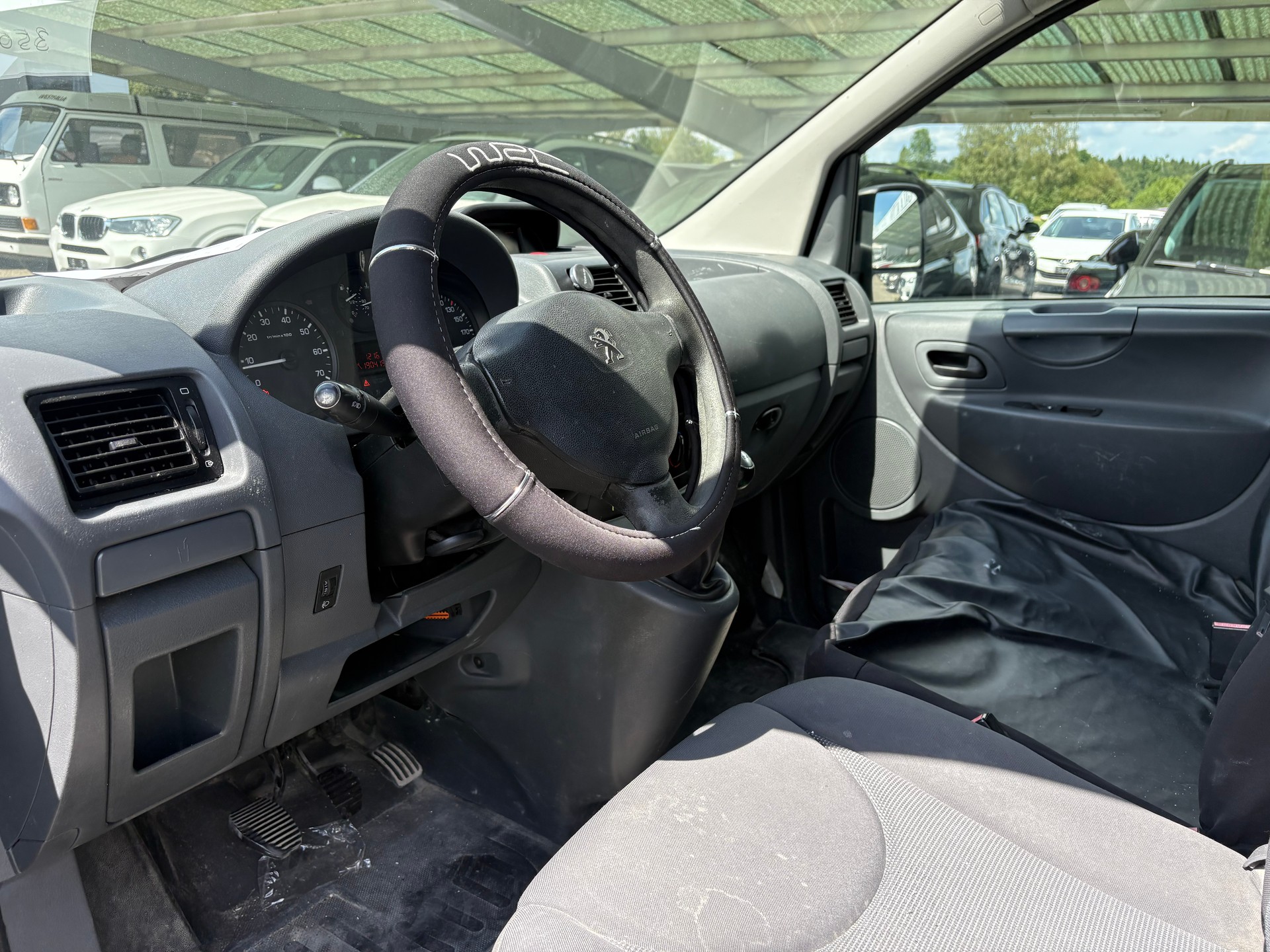 PEUGEOT Expert 2.0 HDi 229 L1H1-image-6