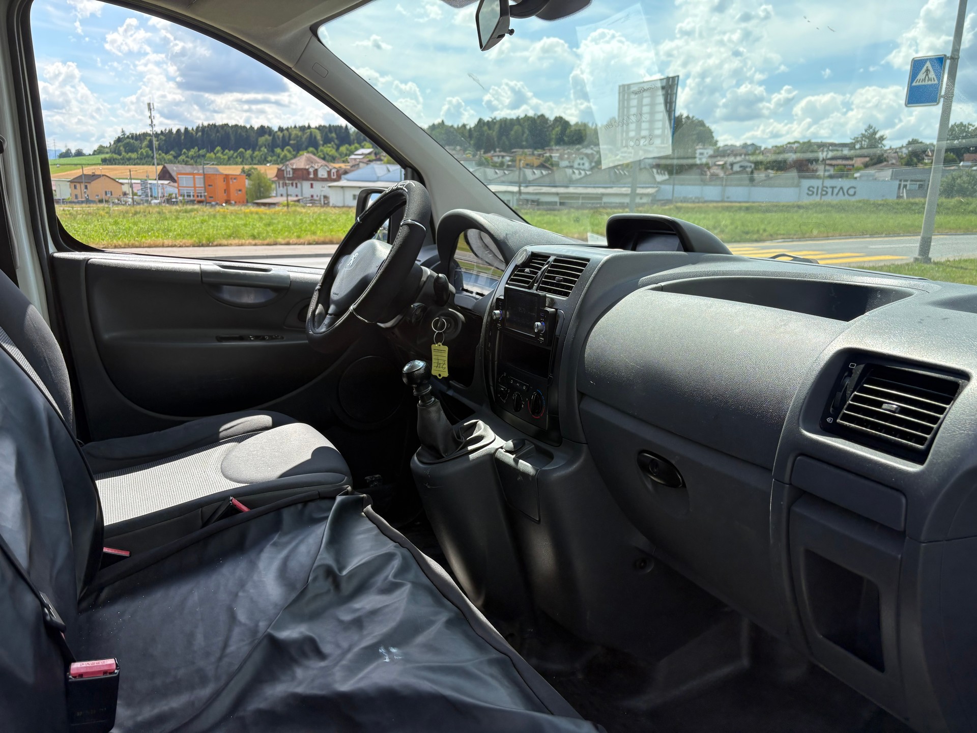 PEUGEOT Expert 2.0 HDi 229 L1H1-image-10