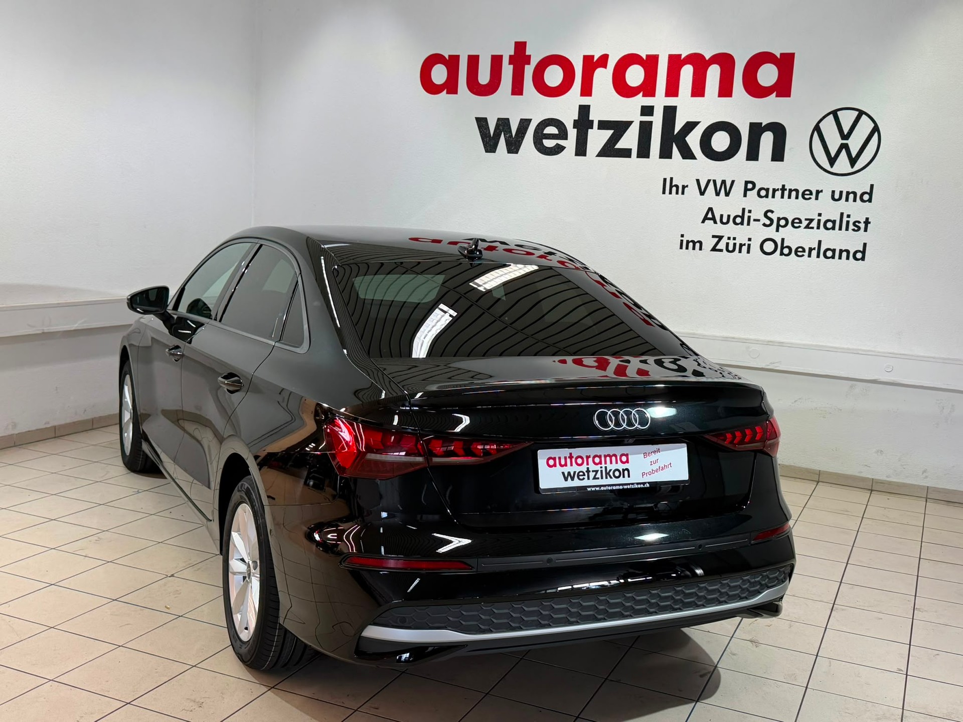 AUDI Limousine 2.0 TDI S-Tronic-image-3