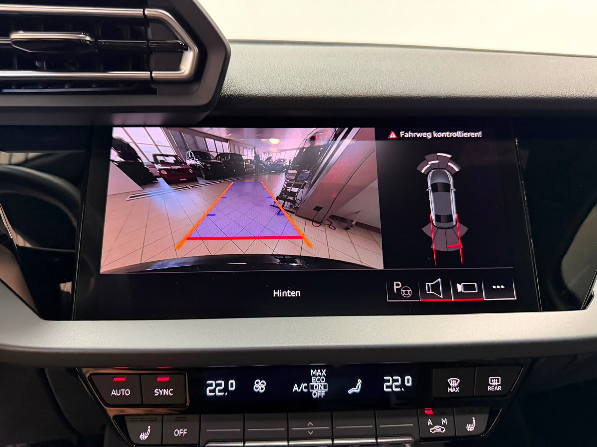 AUDI Limousine 2.0 TDI S-Tronic-image-11
