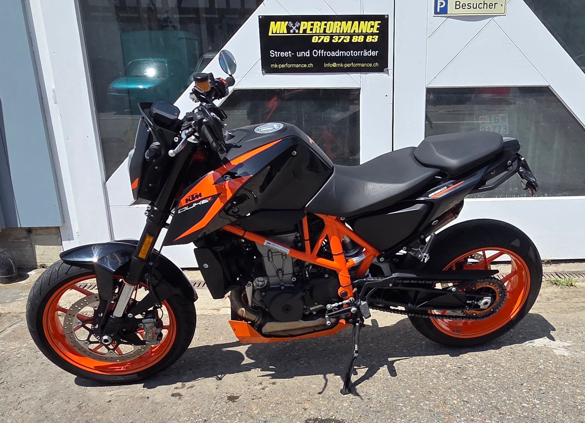 KTM 690 Duke R ABS-image-3