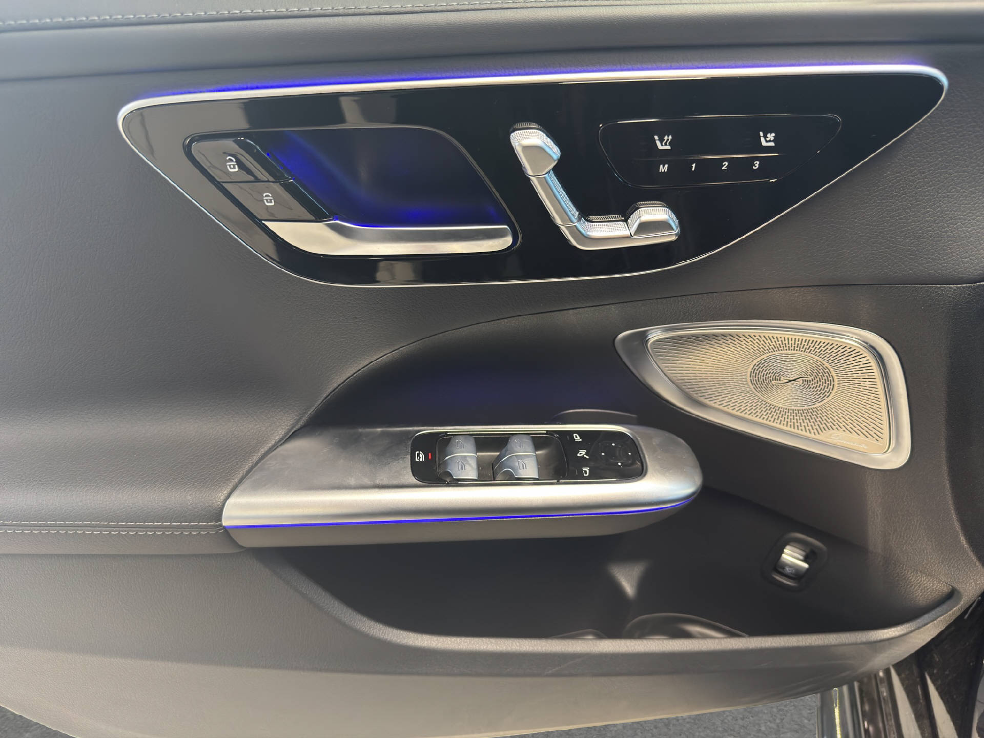 MERCEDES-BENZ C 200 AMG Line 4MATIC Kombi-image-12