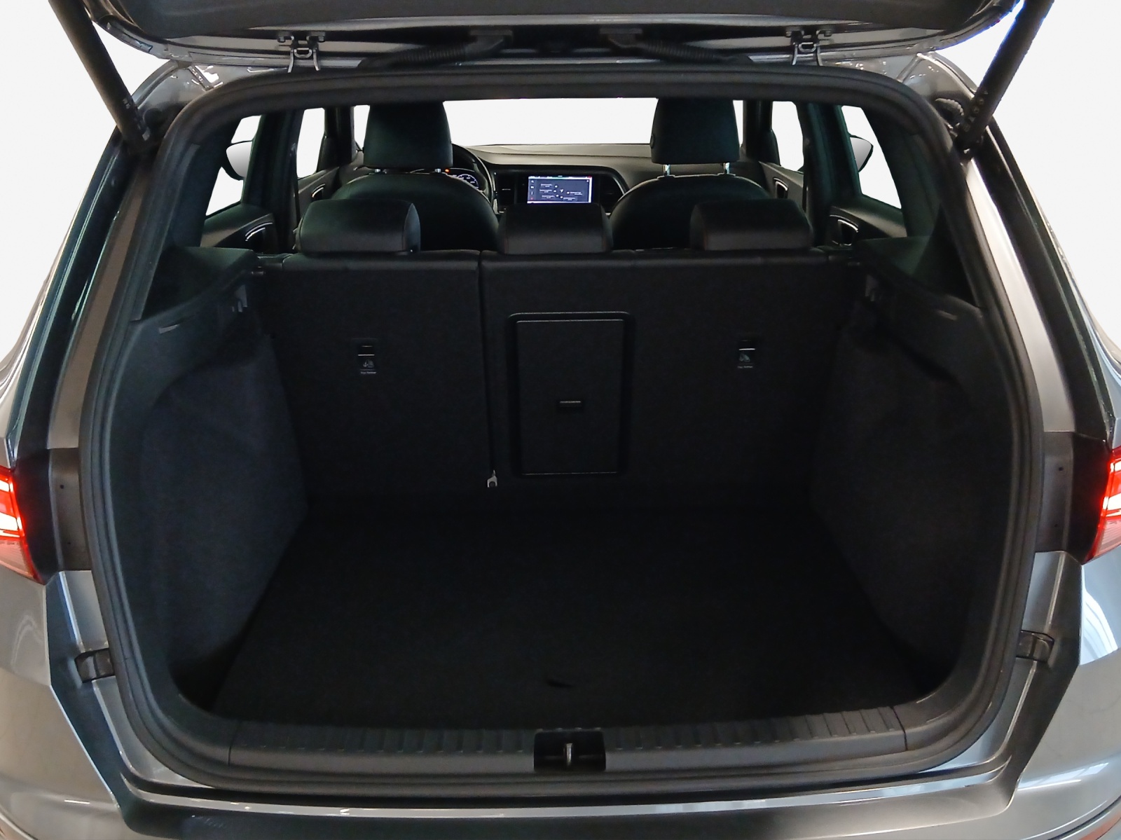 SEAT Ateca 2.0 TSI Hola FR 4Drive DSG-image-12