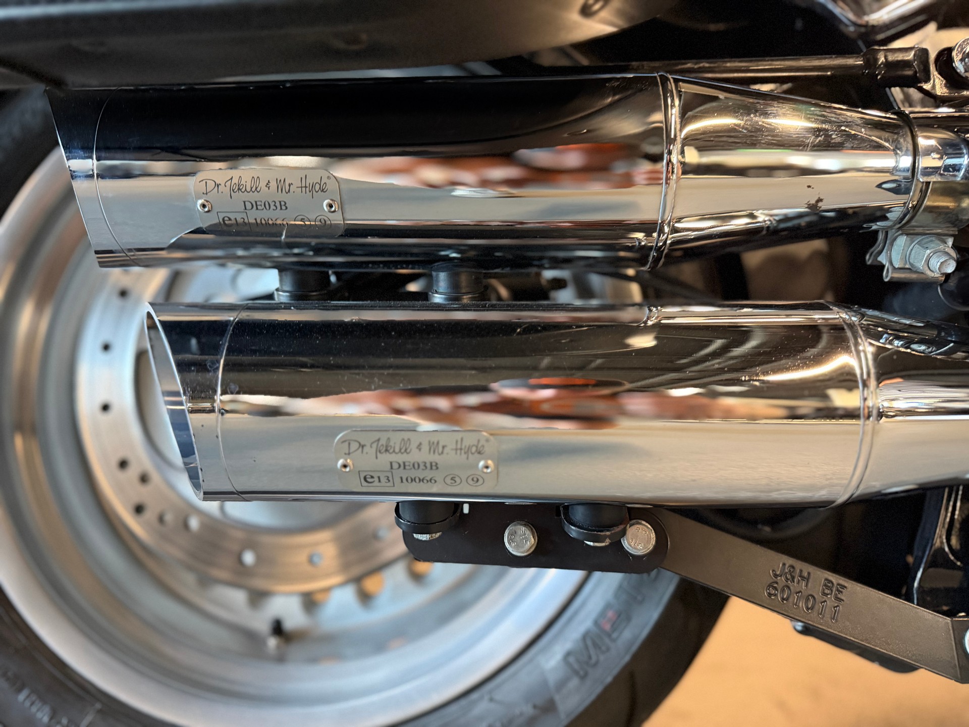 HARLEY-DAVIDSON FLSTFI Fat Boy-image-10