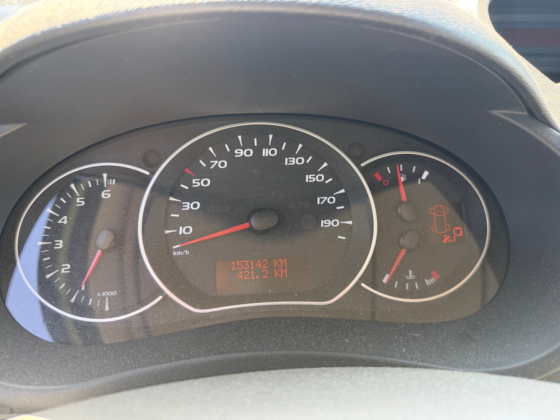 RENAULT Kangoo 1.6 16V Expression Automatic-image-12