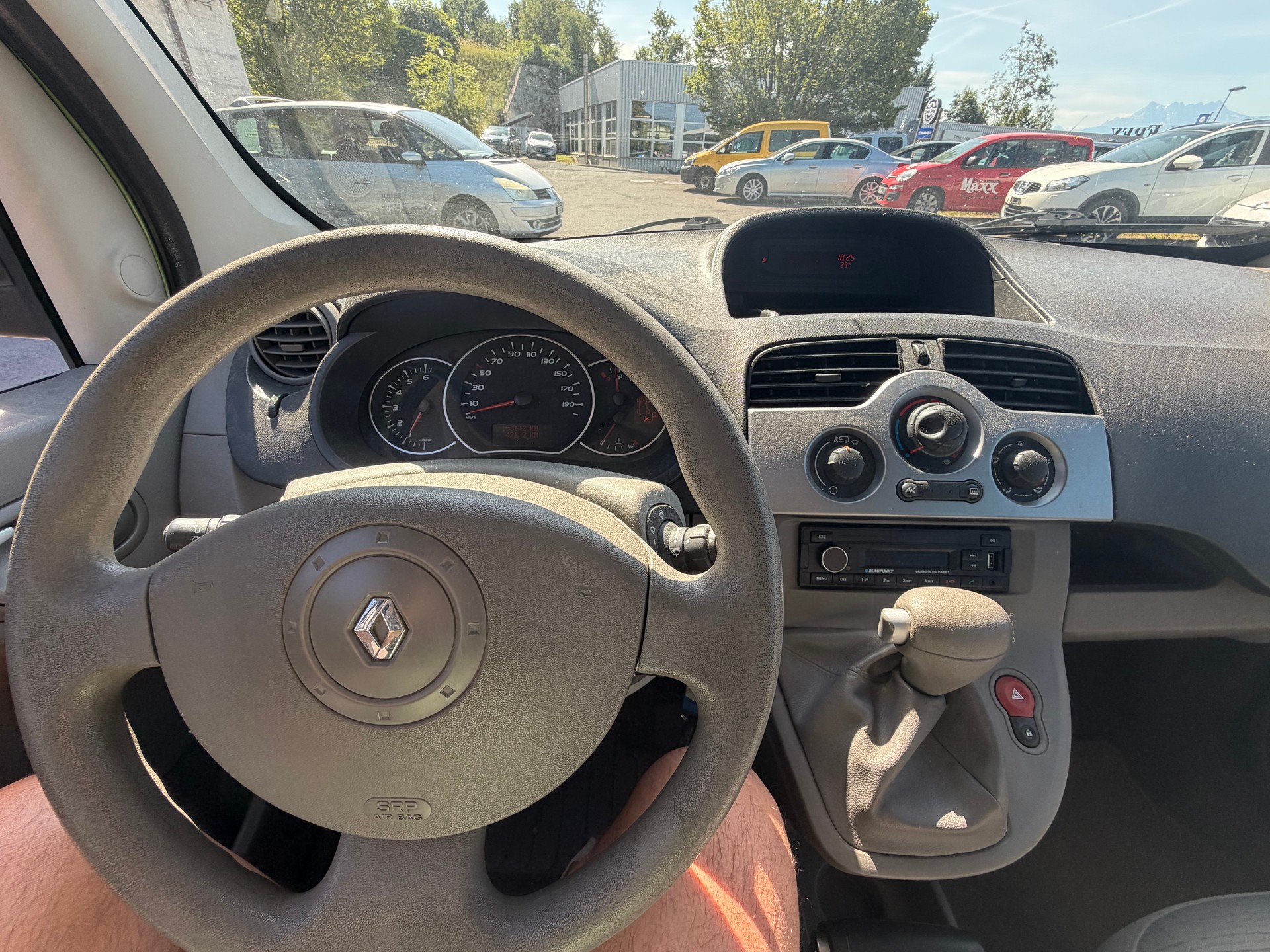 RENAULT Kangoo 1.6 16V Expression Automatic-image-11