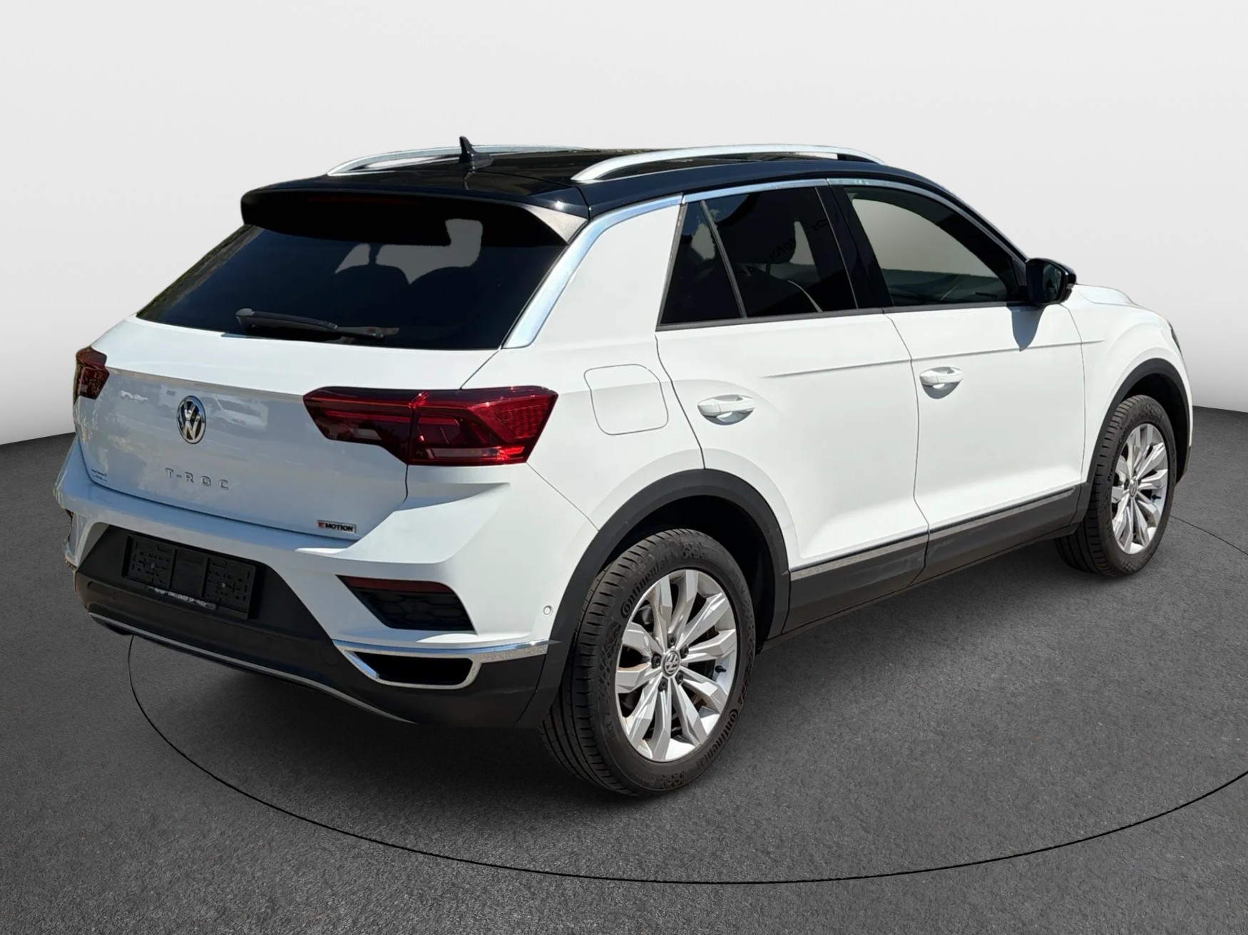 VW T-Roc 2.0 TSI Sport DSG 4Motion-image-2