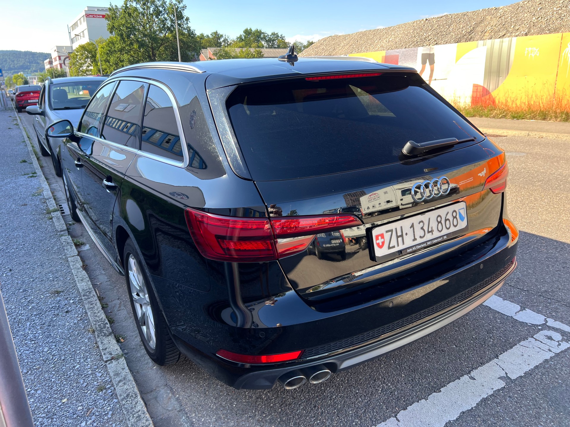 AUDI 2.0 TDI 190 Design S-Tronic-image-2