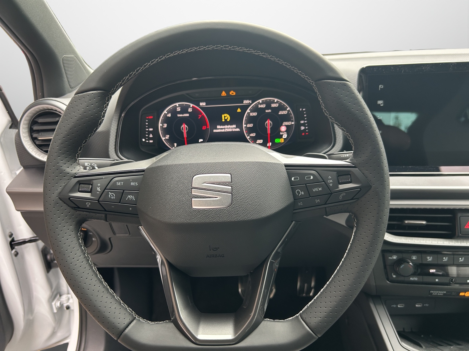 SEAT Arona 1.5 Eco TSI Move FR DSG-image-5