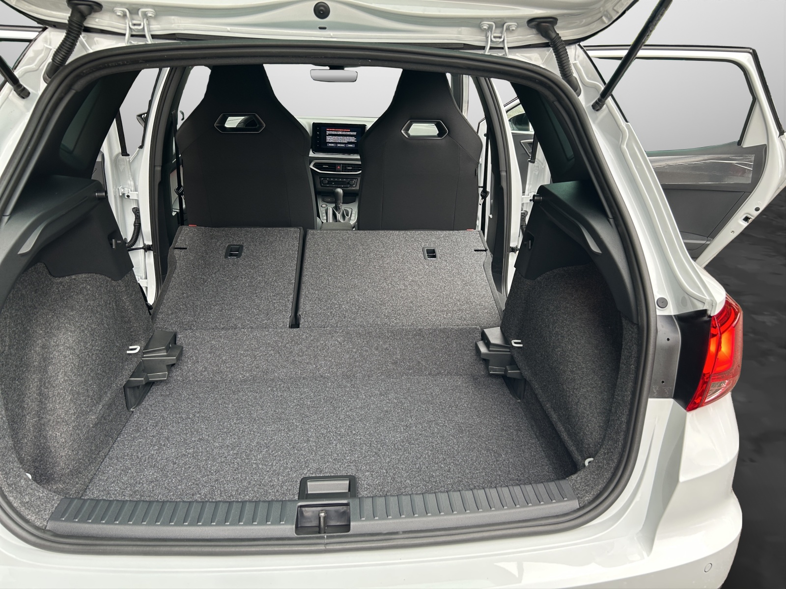 SEAT Arona 1.5 Eco TSI Move FR DSG-image-10