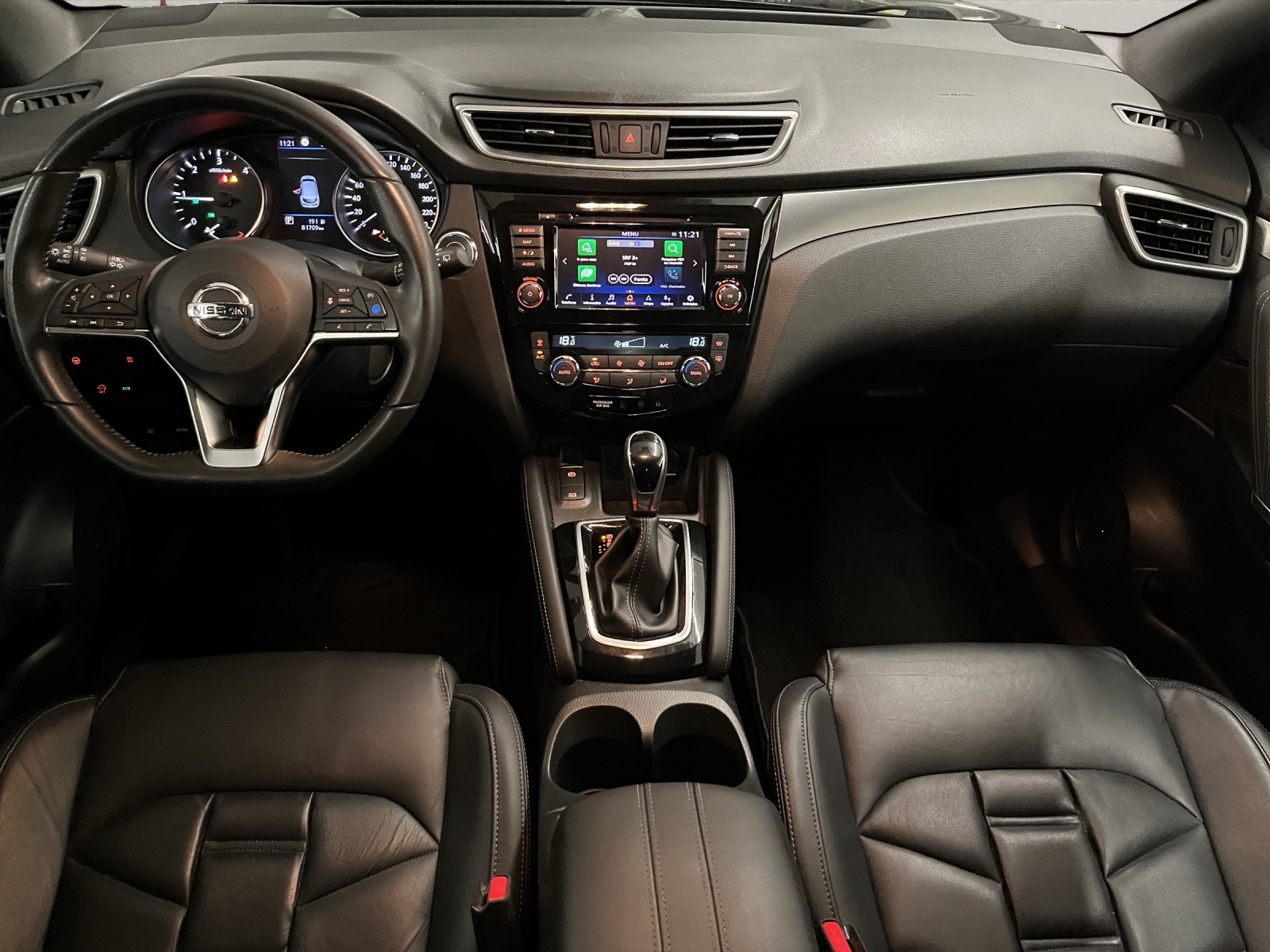 NISSAN Qashqai 1.7 dCi Tekna+ 4x4-image-7