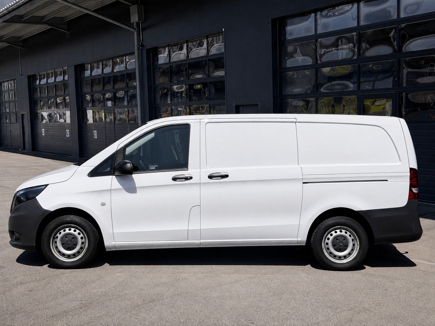 MERCEDES-BENZ Vito 114 Extra-Lang | ab MFK | ab Service Automat | ACC | Totwinkel | Klima | Anhängerkupplung-image-2