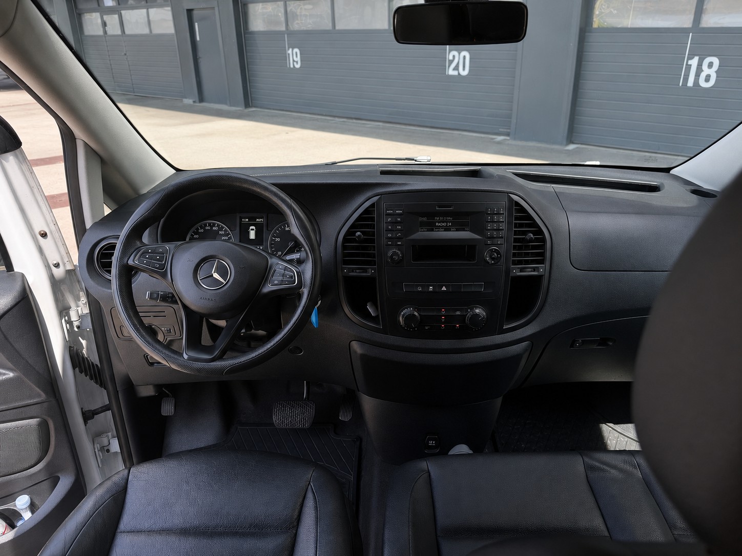 MERCEDES-BENZ Vito 114 Extra-Lang | ab MFK | ab Service Automat | ACC | Totwinkel | Klima | Anhängerkupplung-image-10