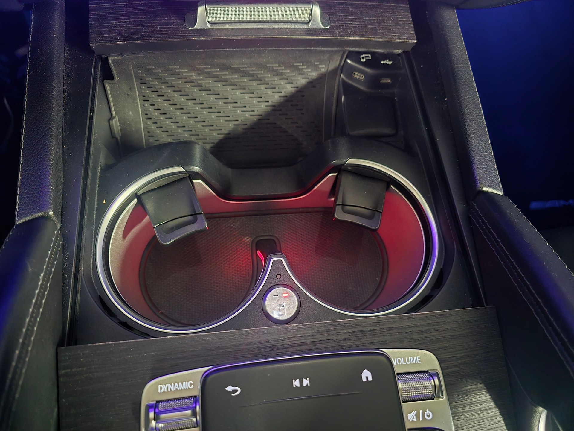 MERCEDES-BENZ GLE 53 AMG 4Matic+ 9G-Speedshift CH-Fahrzeug-image-19