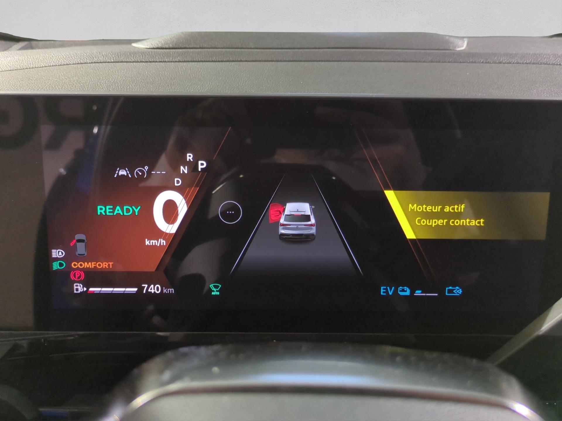 RENAULT Rafale 1.2 E-Tech Hybrid 200 Esprit Alpine-image-10