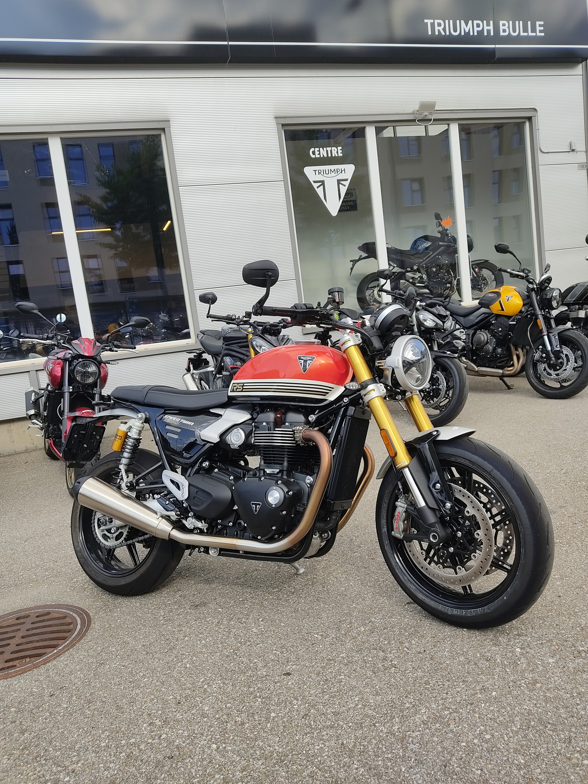 TRIUMPH Speed Twin 1200