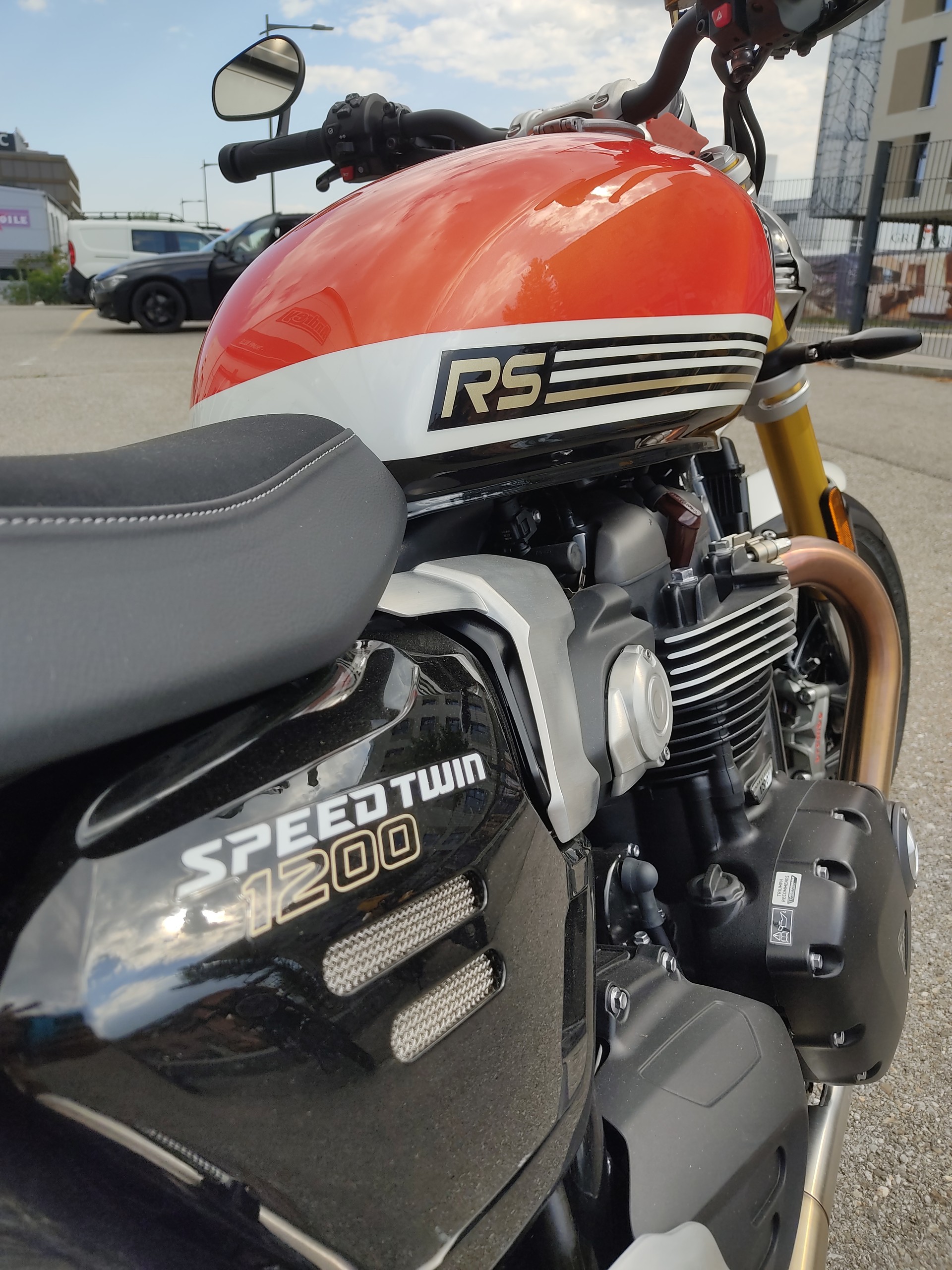 TRIUMPH Speed Twin 1200-image-5