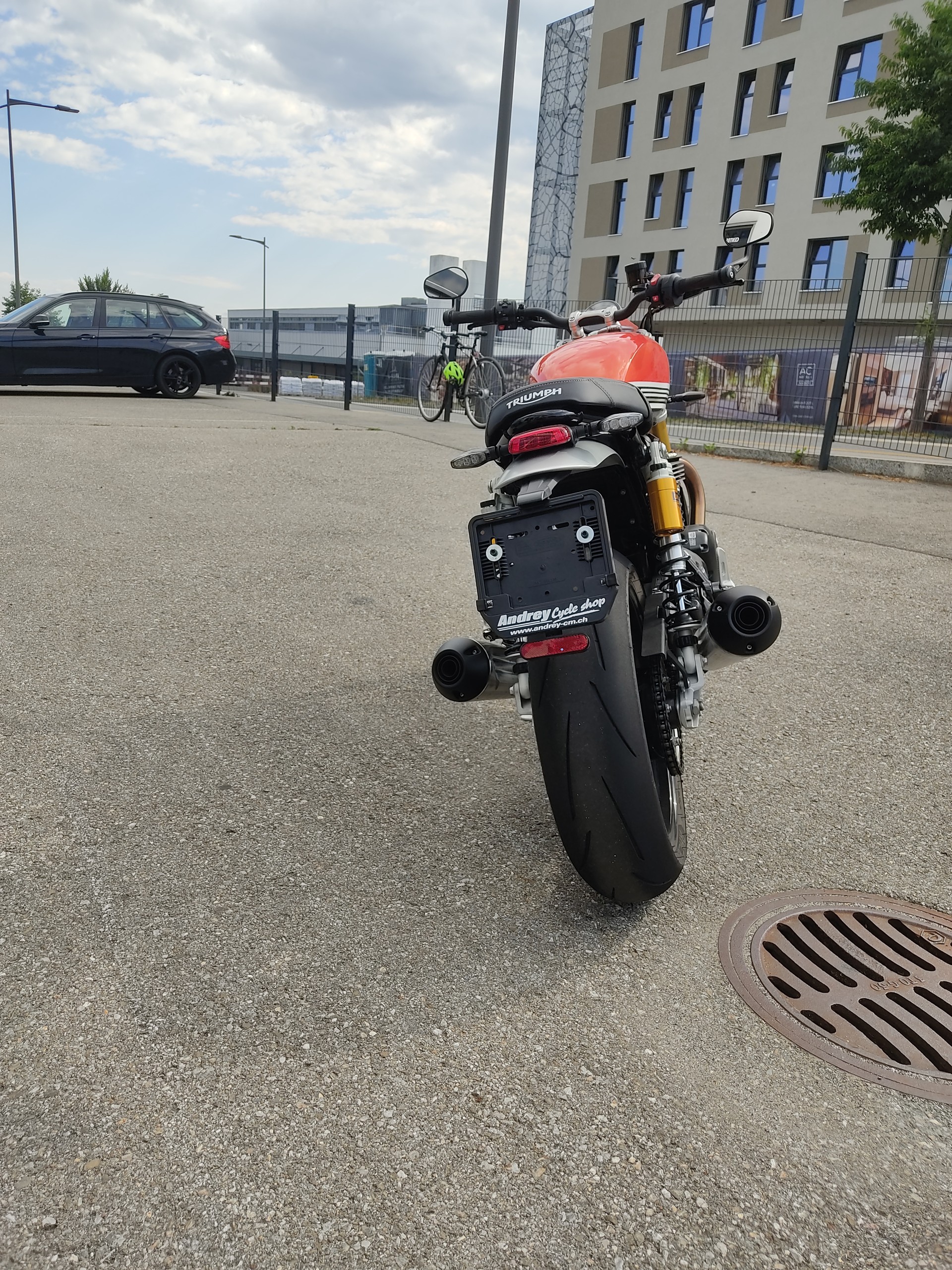 TRIUMPH Speed Twin 1200-image-4