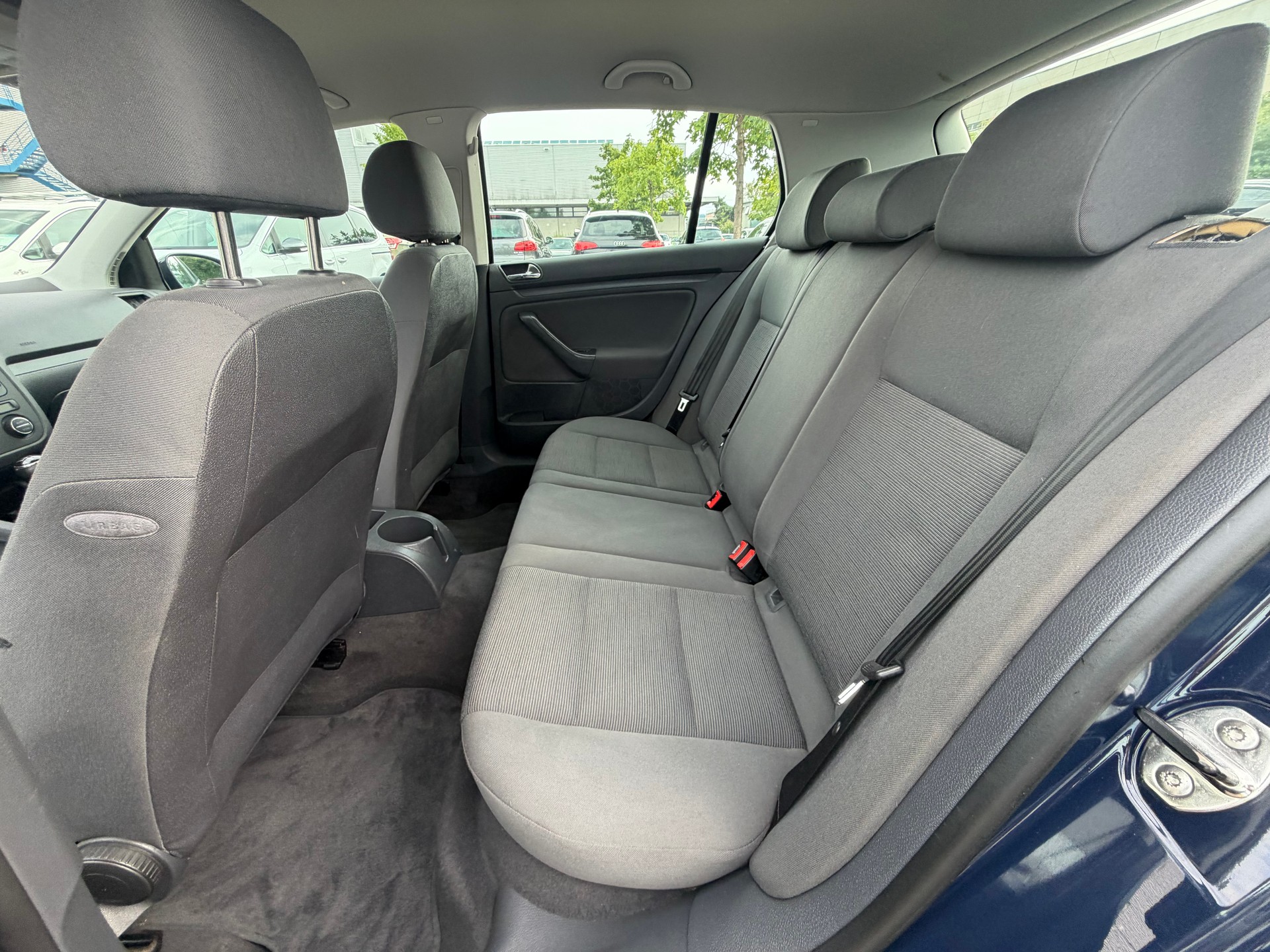 VW Golf 1.9 TDI Comfortline-image-9