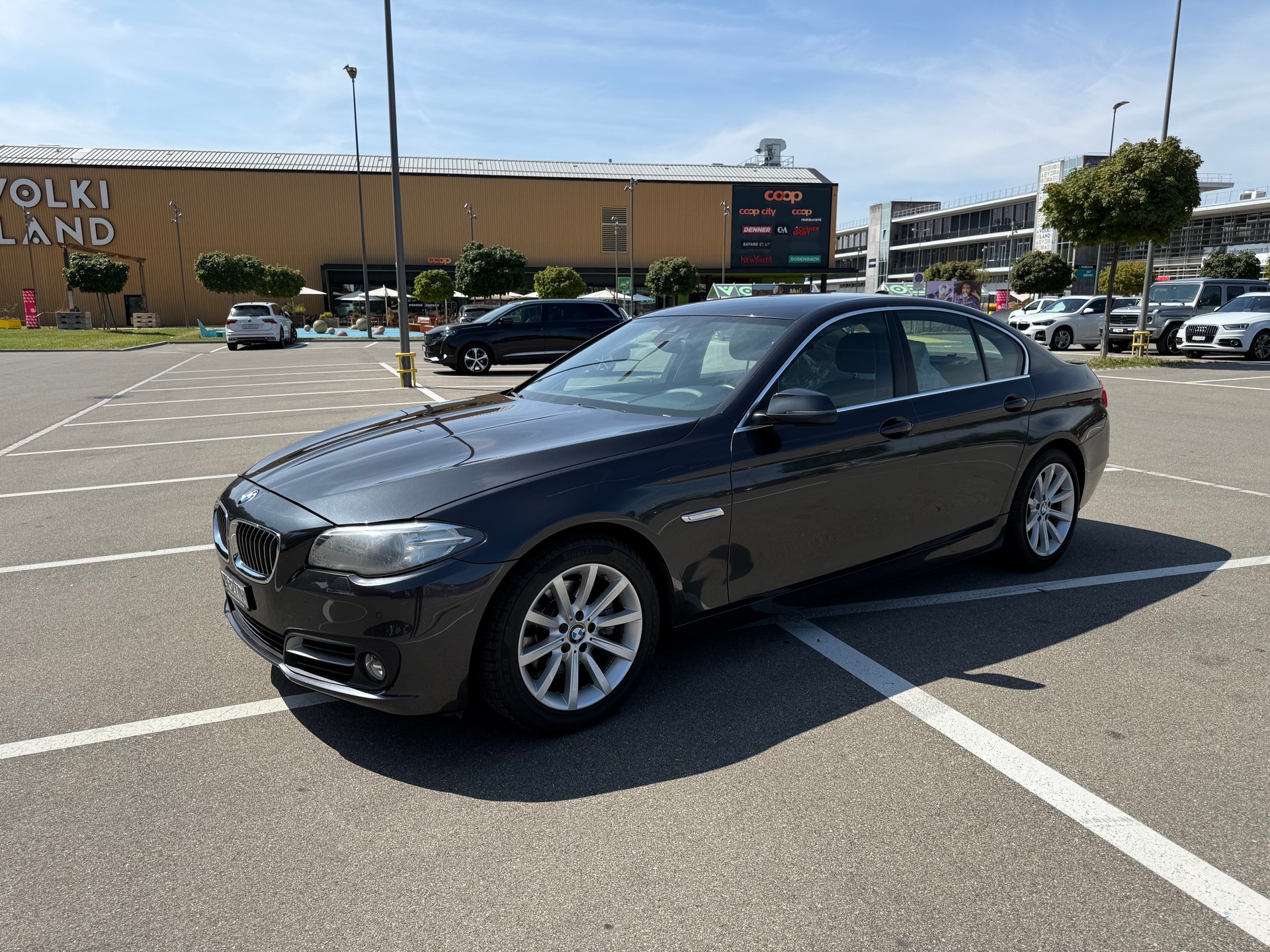 BMW 520d Luxury Line Steptronic-image-9