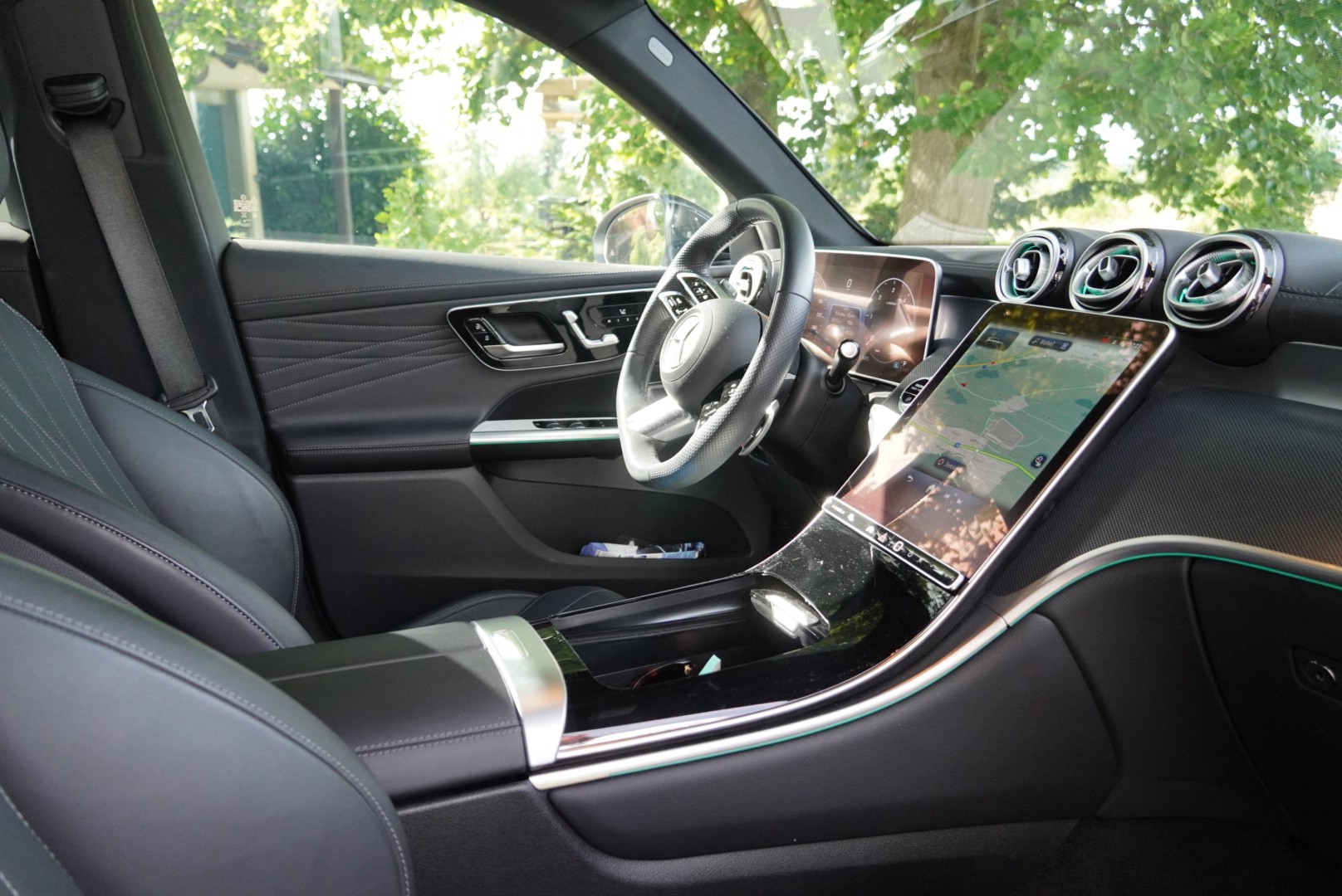 MERCEDES-BENZ GLC 220 d 4Matic 9G-Tronic *Designo Ledersitze * Burmester-image-6