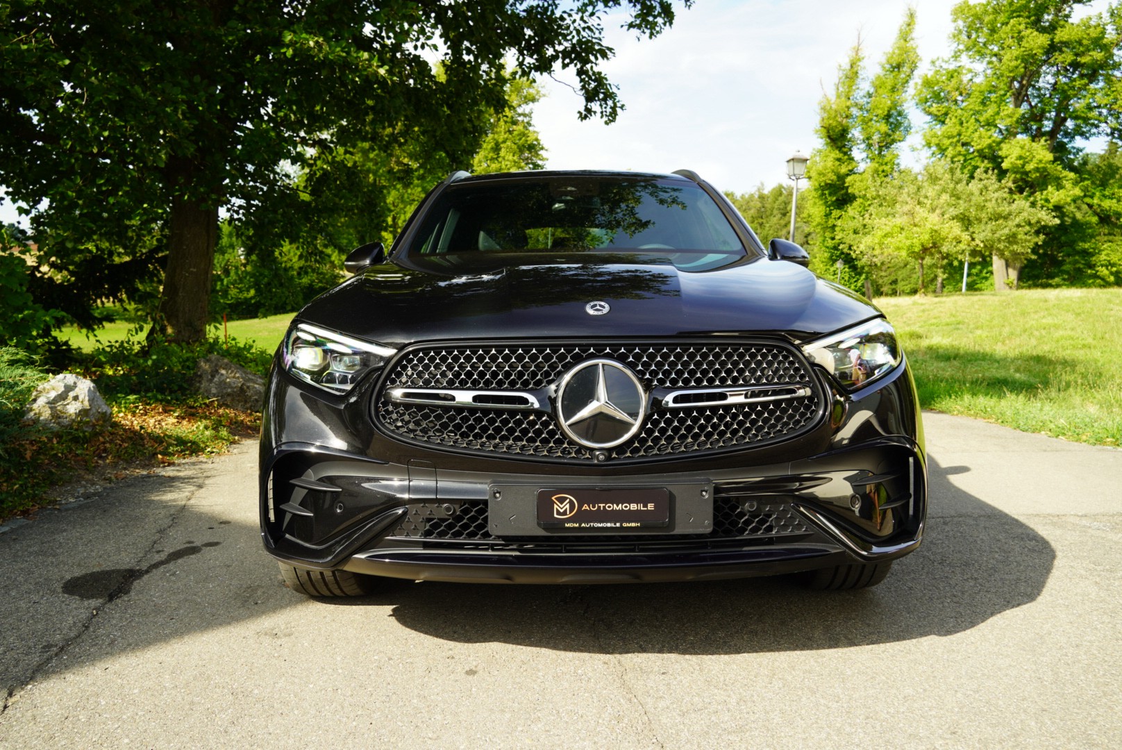 MERCEDES-BENZ GLC 220 d 4Matic 9G-Tronic *Designo Ledersitze * Burmester-showroom-element-1
