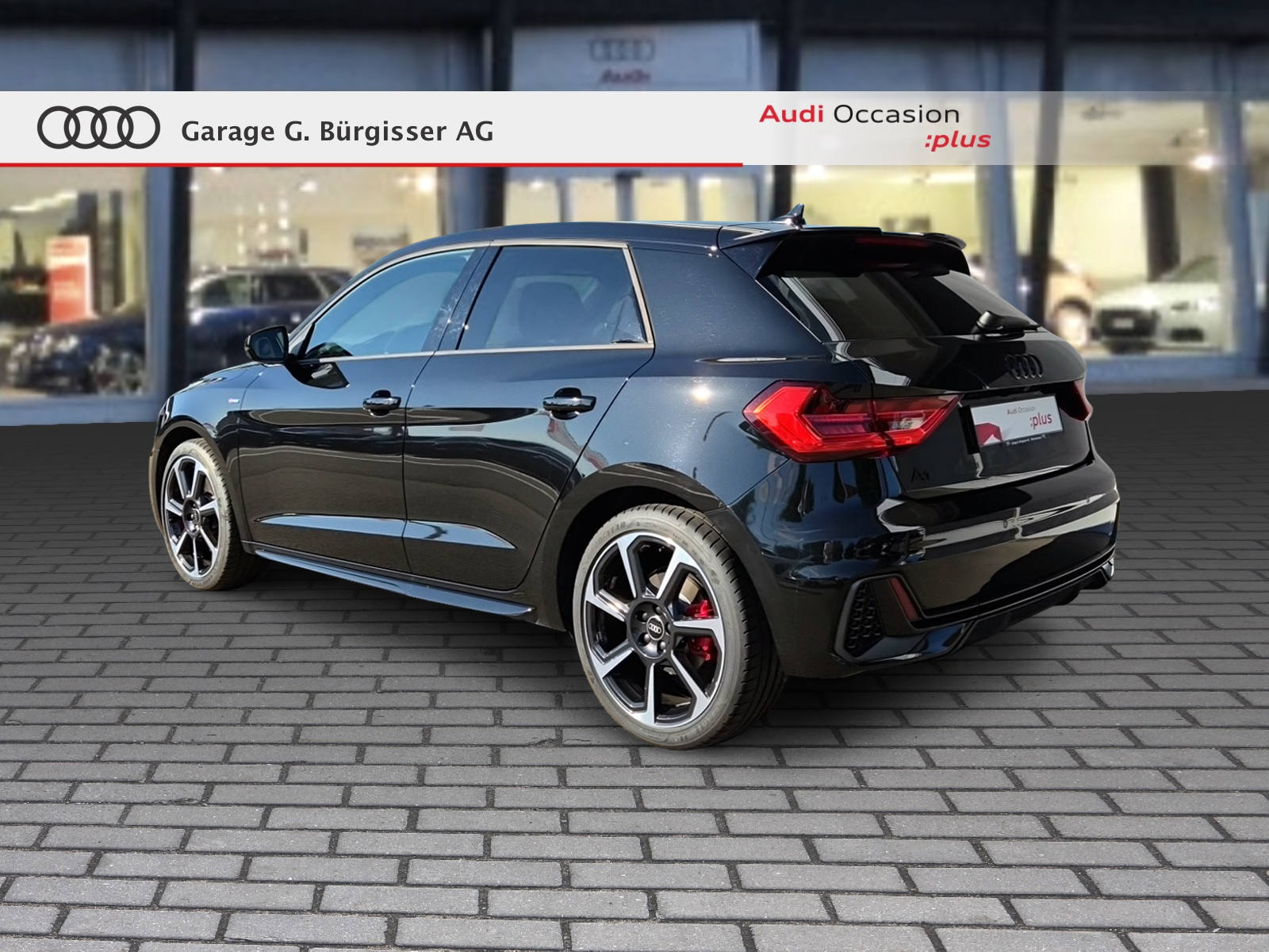 AUDI A1 Sportback 35 TFSI S Line S-tronic Mythosschwarz Metallic-image-3