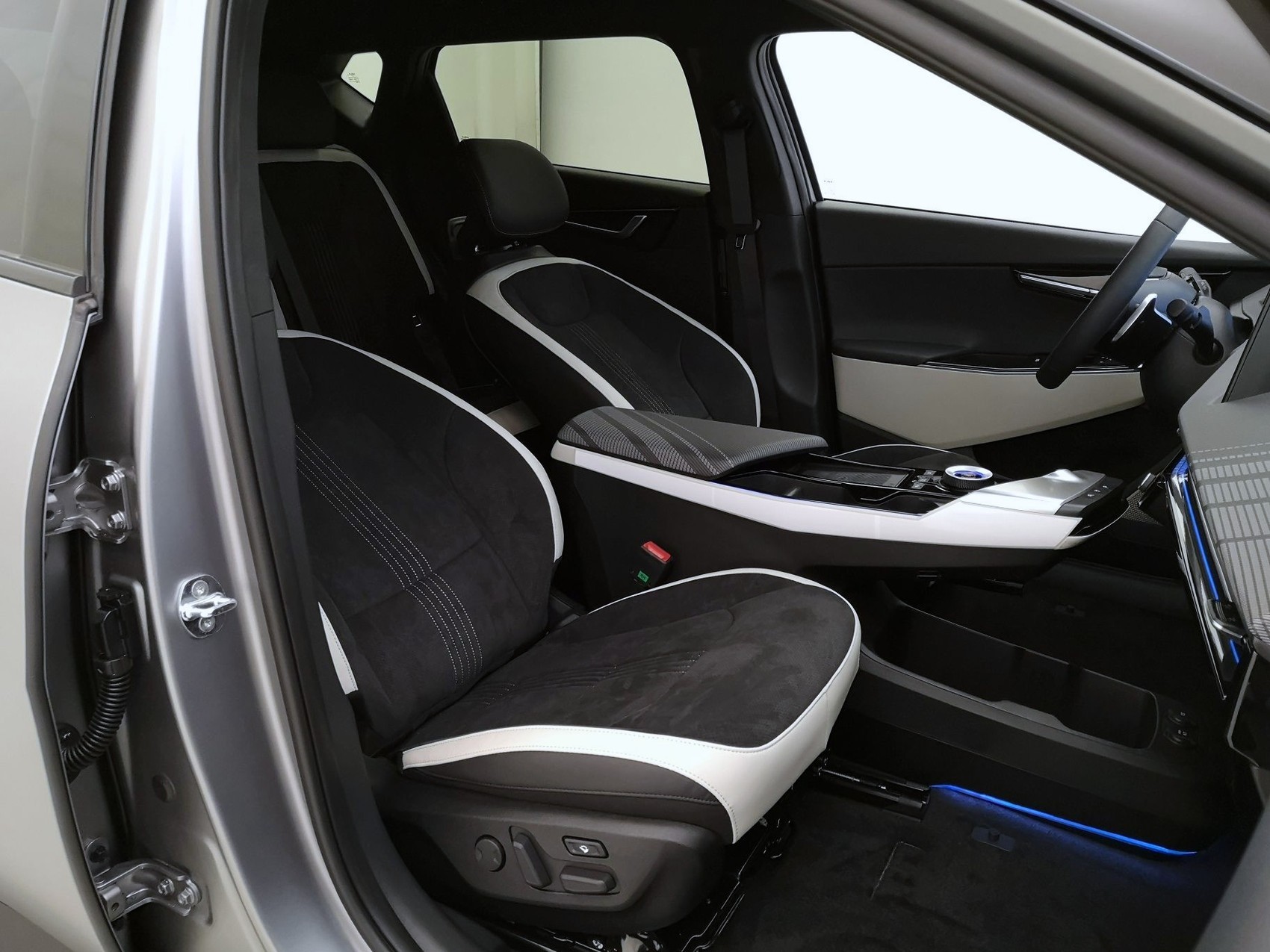 KIA EV6 77 kWh GT-Line 4x4-image-12
