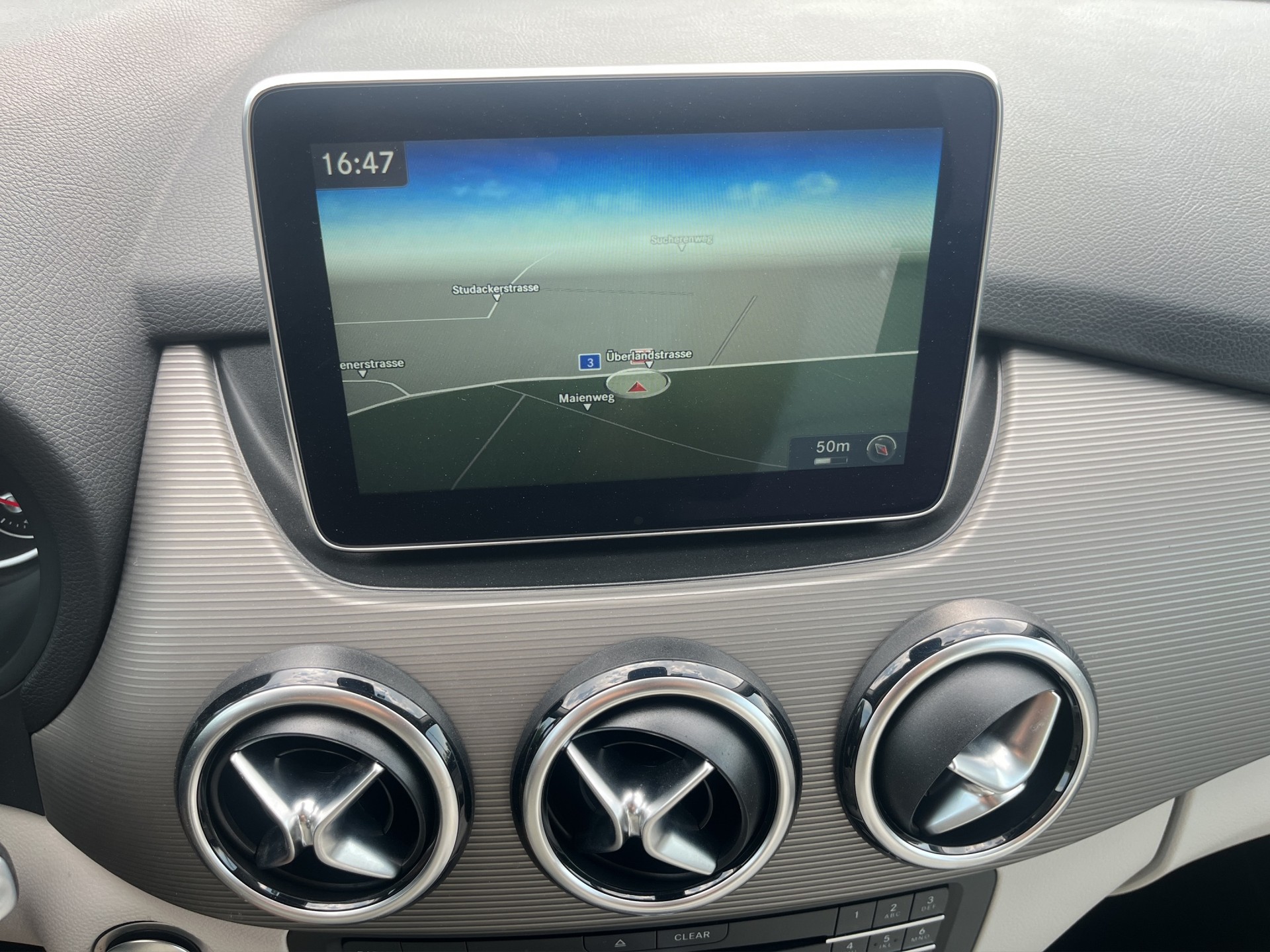 MERCEDES-BENZ B 250 4Matic 7G-DCT-image-14