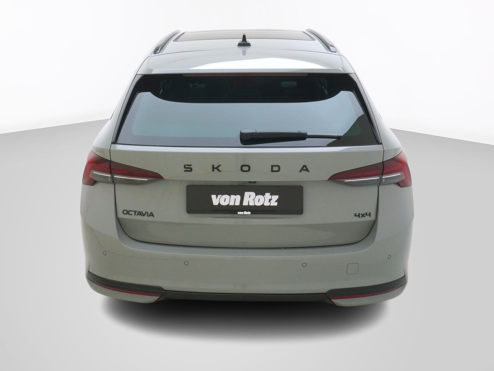 SKODA Octavia 2.0 TSI SportLine 4x4 DSG-image-2